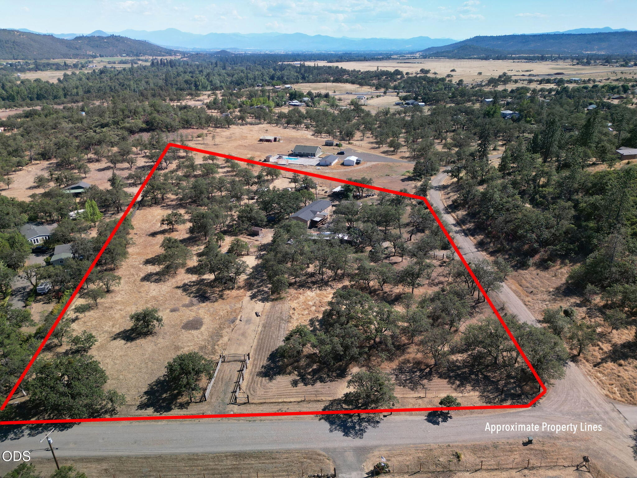 222 Crescent Drive, Eagle Point, OR 97524 — photo 3
