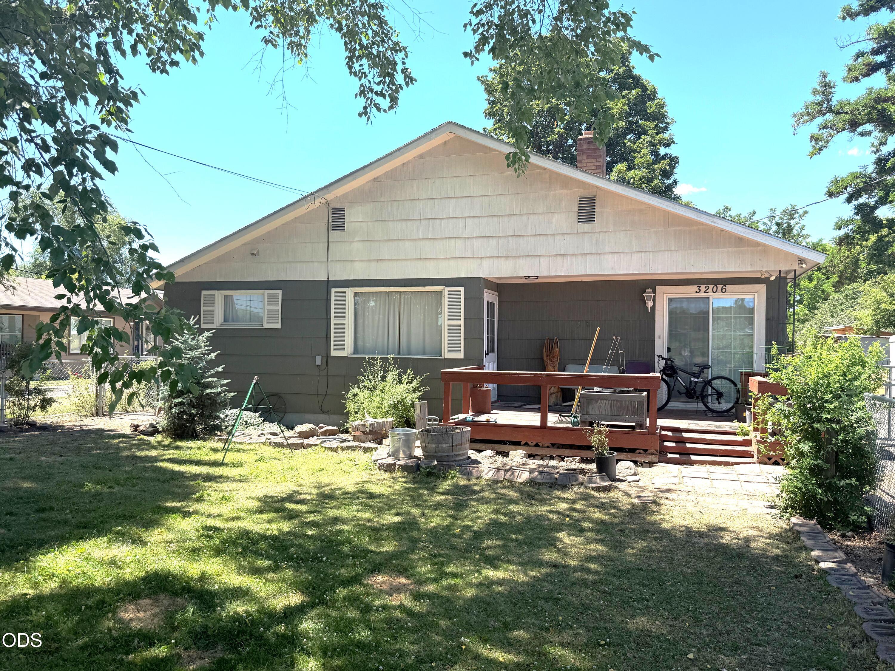 3206 Summers Lane — photo