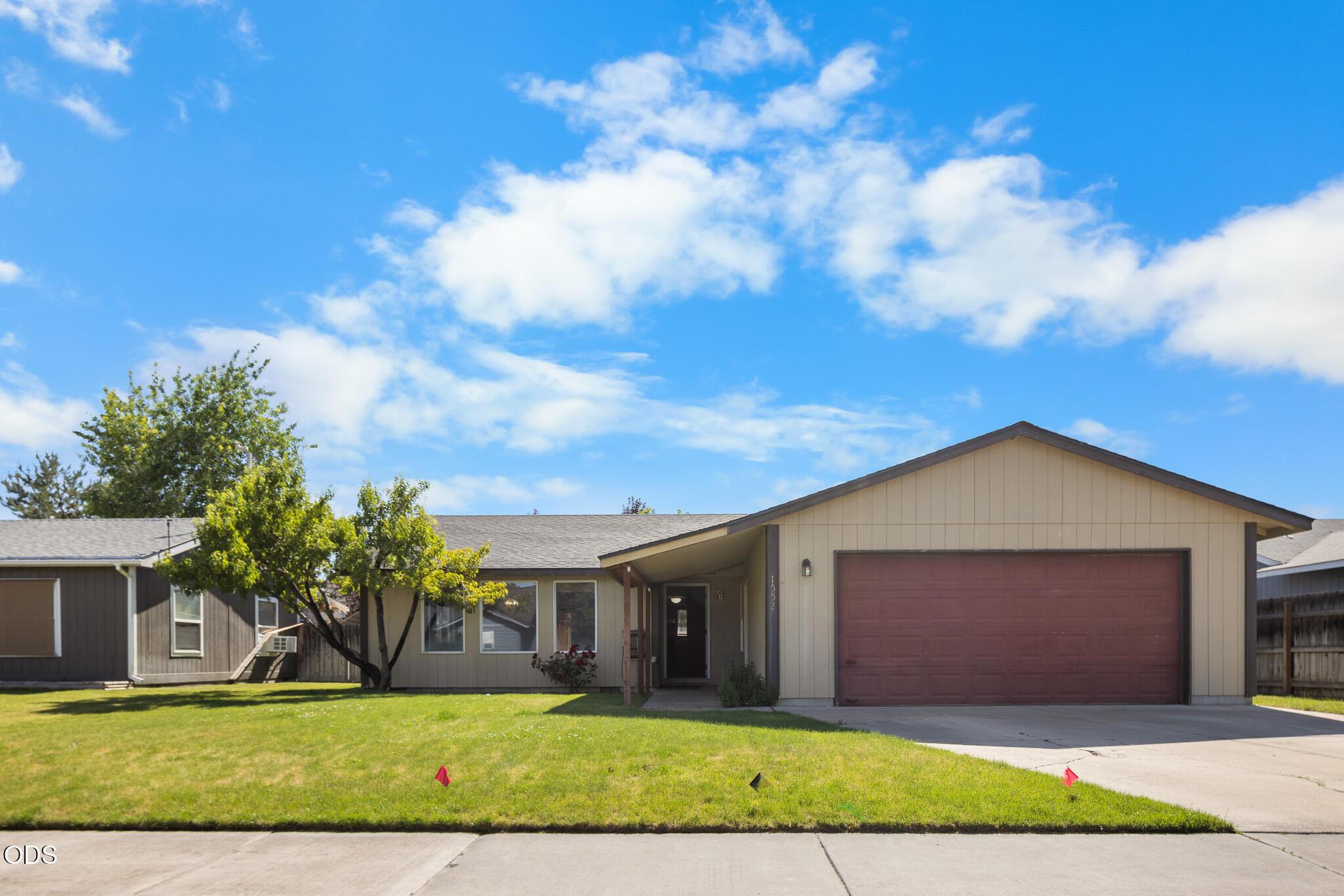 1552 NE Deedie Court — photo