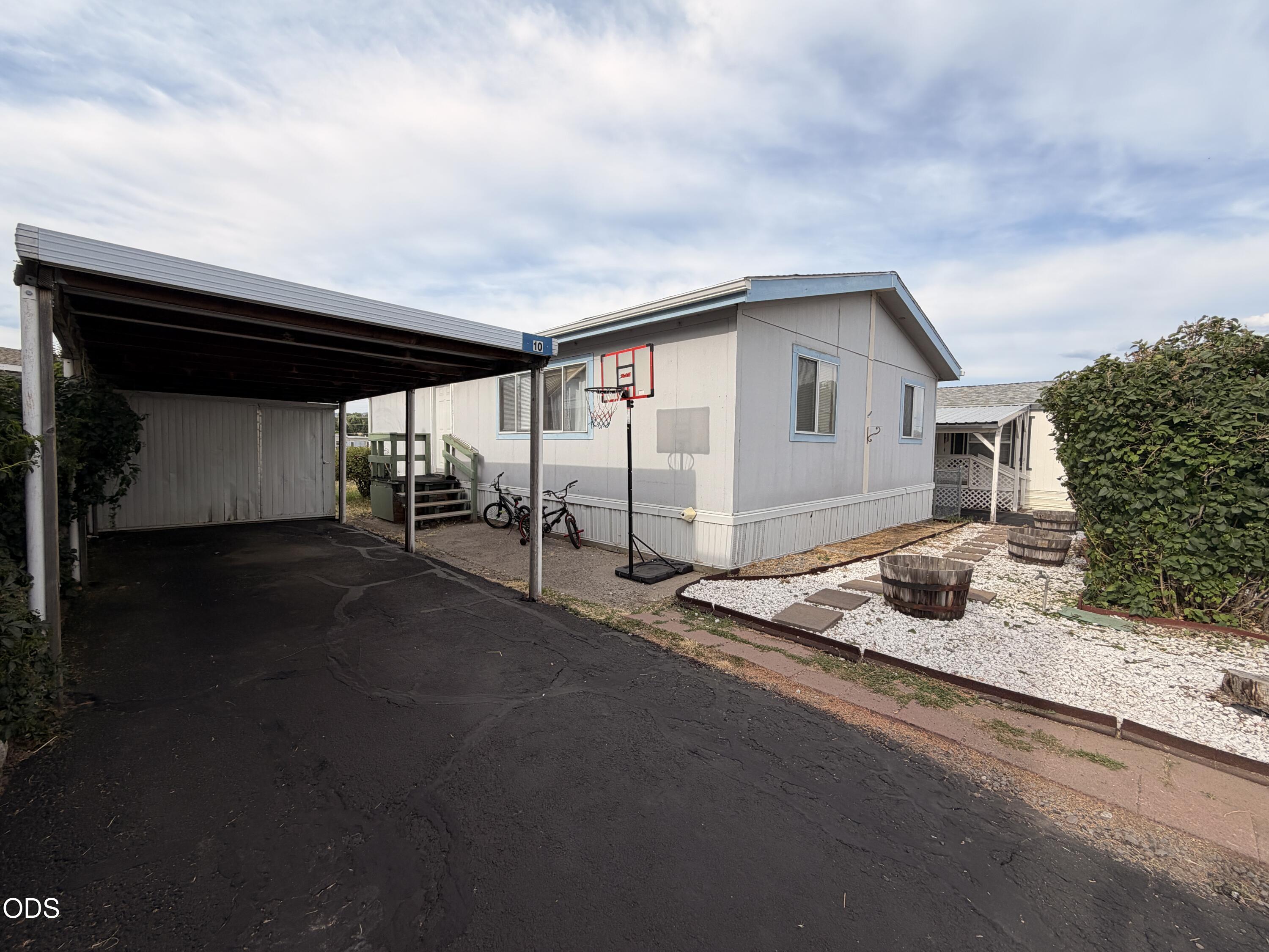 2241 Greensprings Drive, Unit 10 — photo