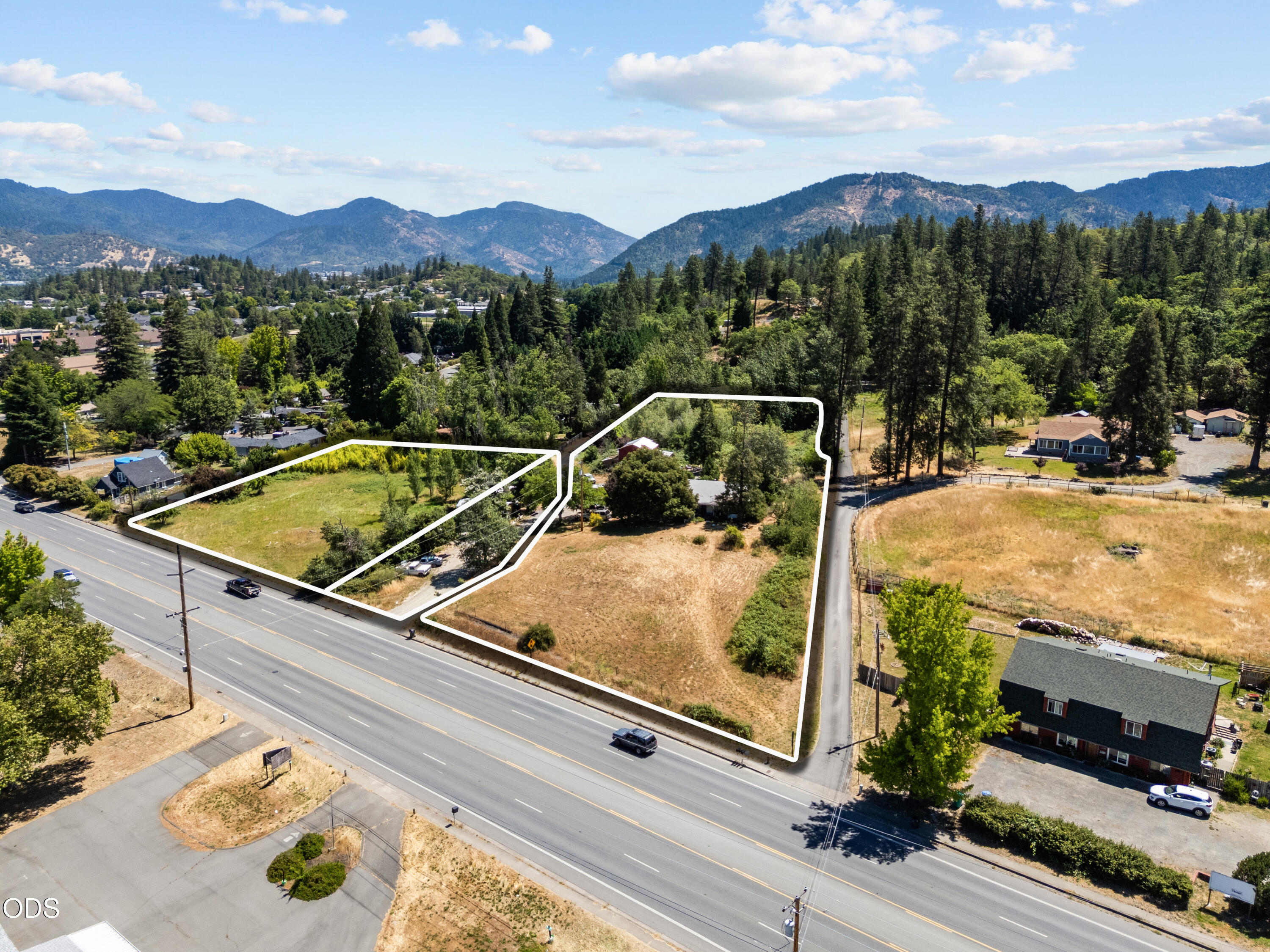 2131 Williams Highway — photo
