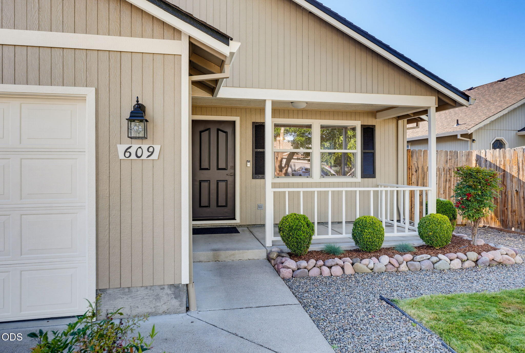 609 Allison Way — photo