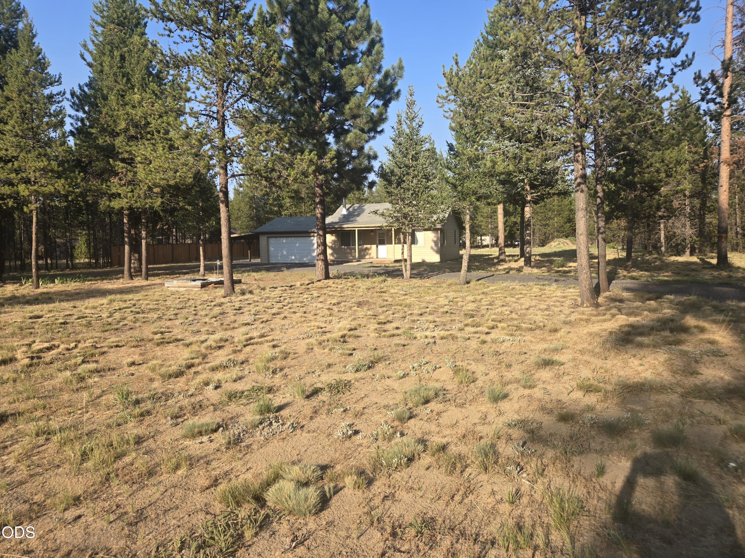 52460 Pine Drive — photo