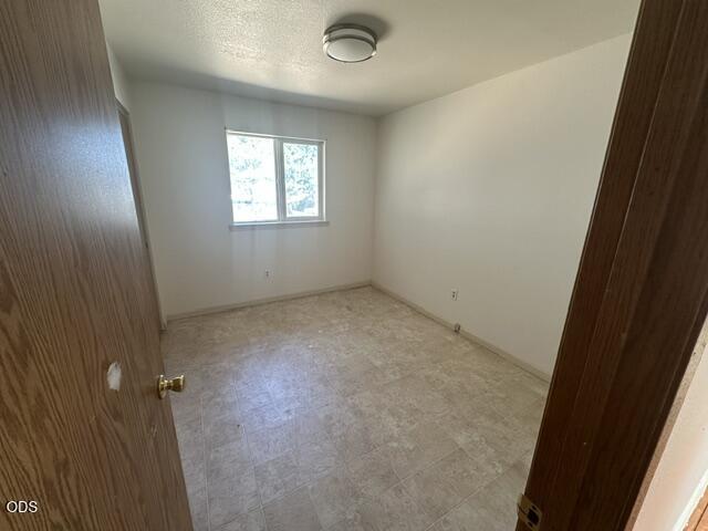3025 Greenleaf, Malin, OR 97632 — photo 3