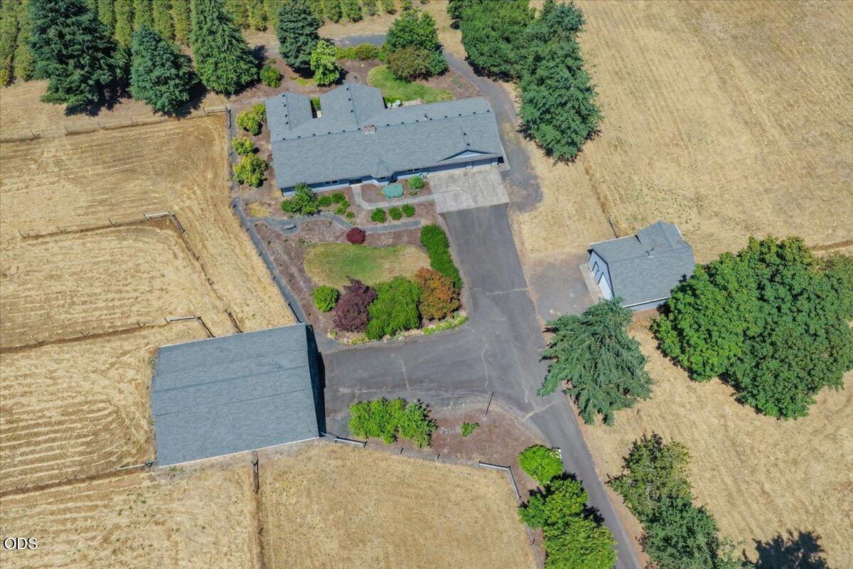 7683 Parker Lane SE — photo