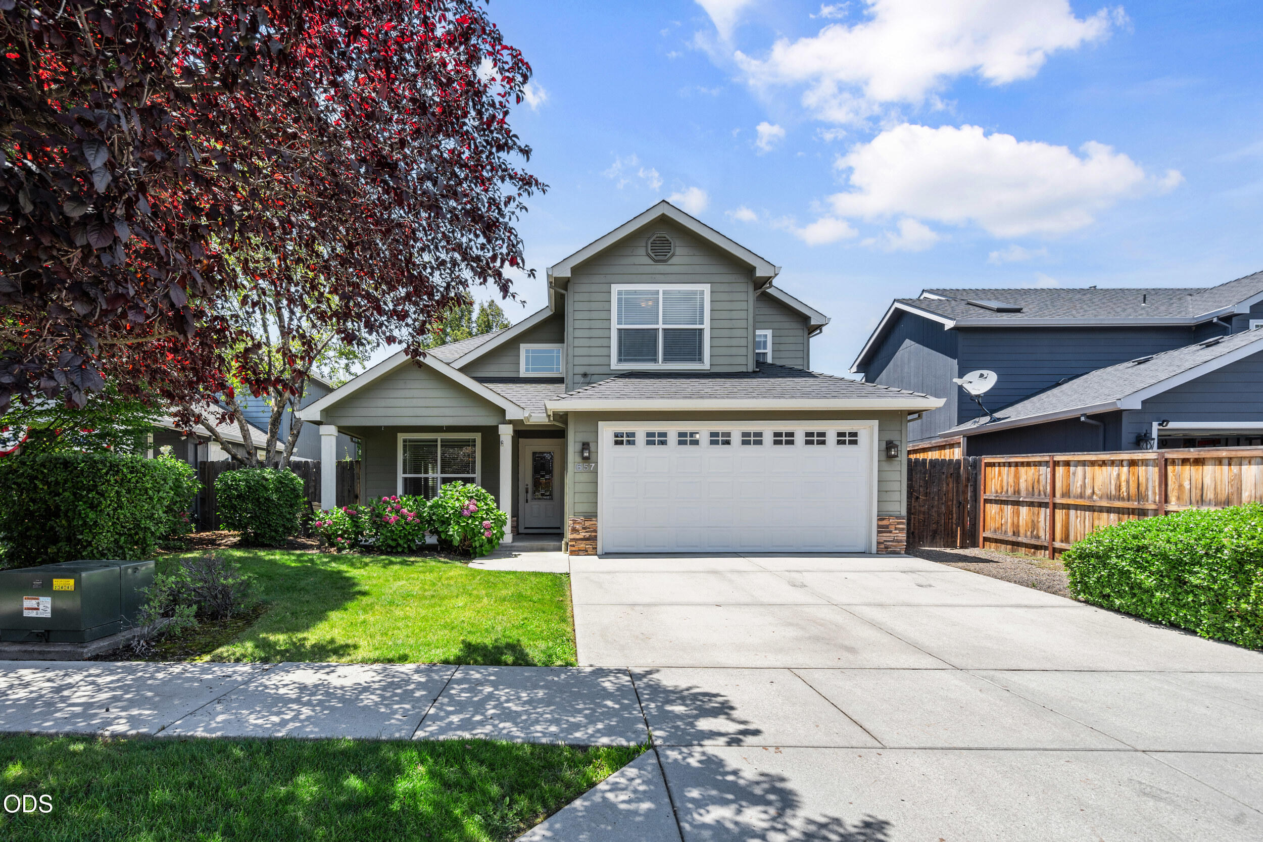 657 Spring Valley Drive — photo