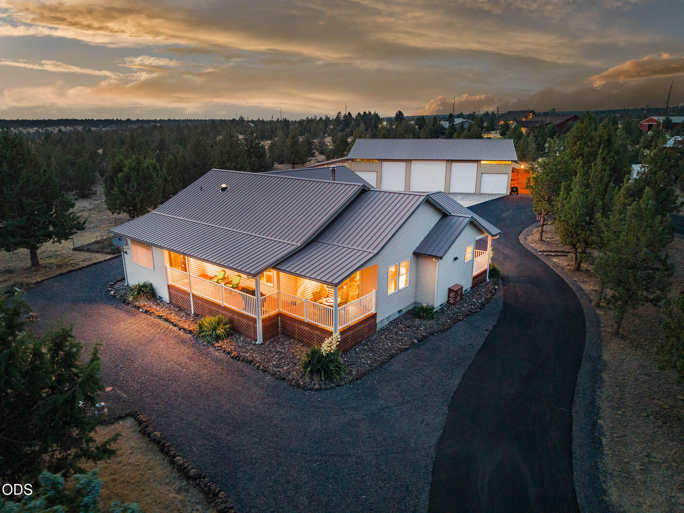 9503 SE Ridge View Road — photo