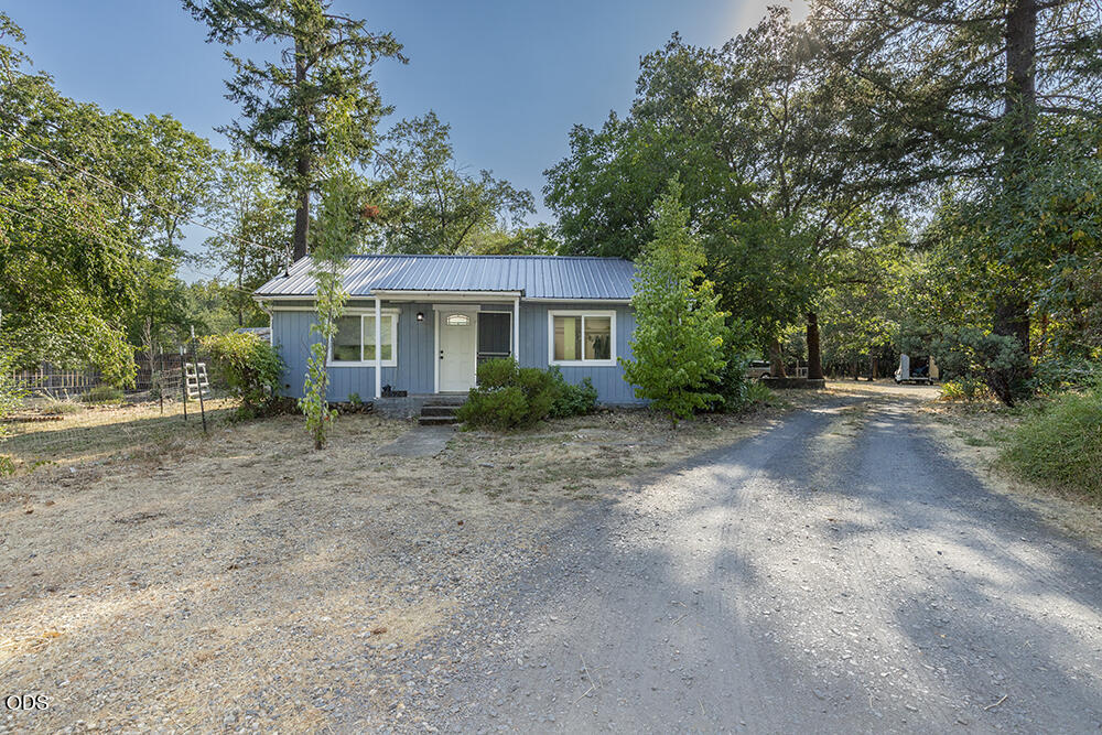 2524 Rockydale Road — photo