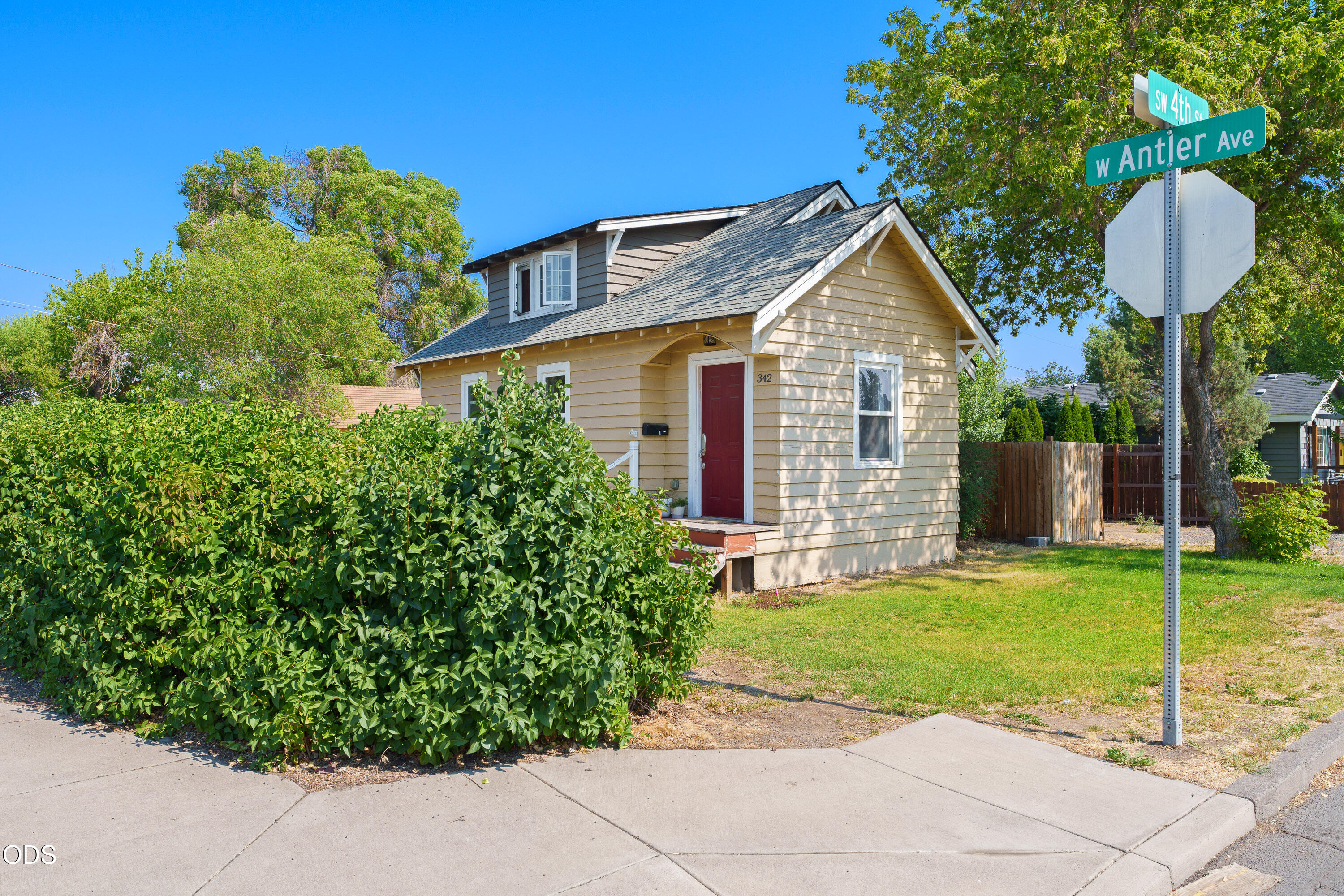 342 W Antler Avenue — photo
