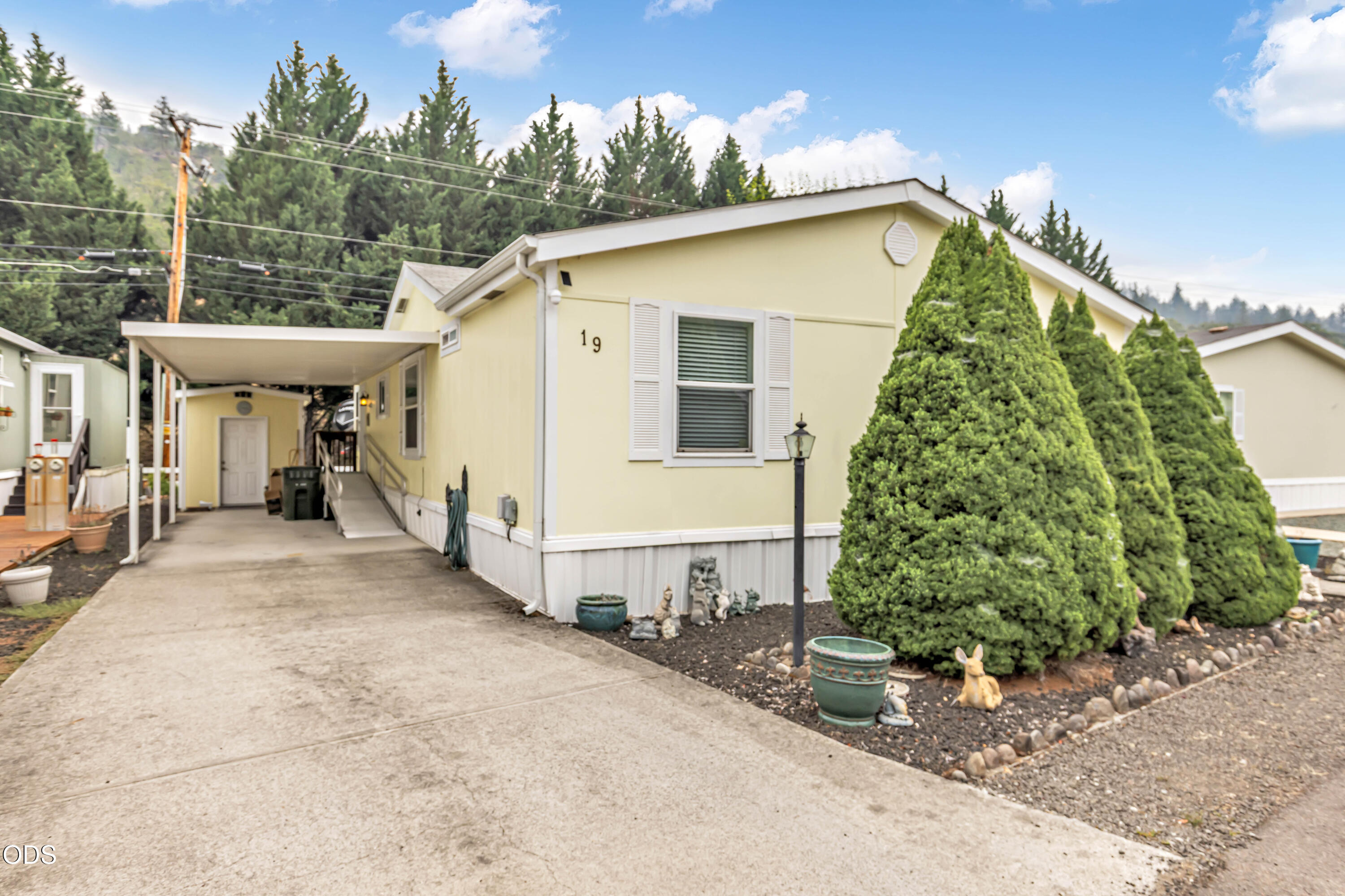 21 Brophy Way, Unit 19 — photo