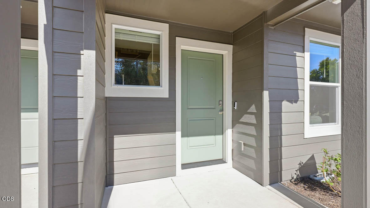 61207 Parrell Road, Bend, OR 97702 — photo 2
