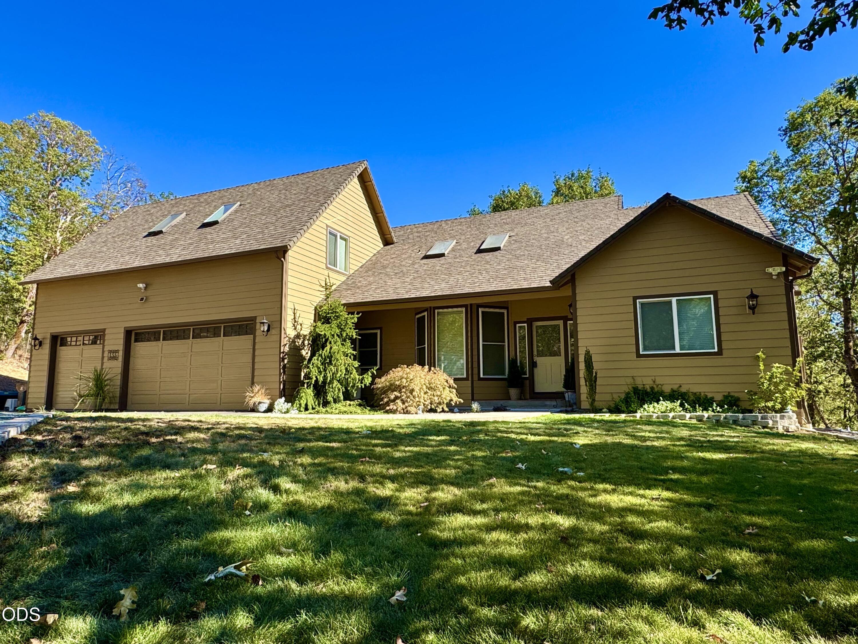 155 El Camino Way — photo
