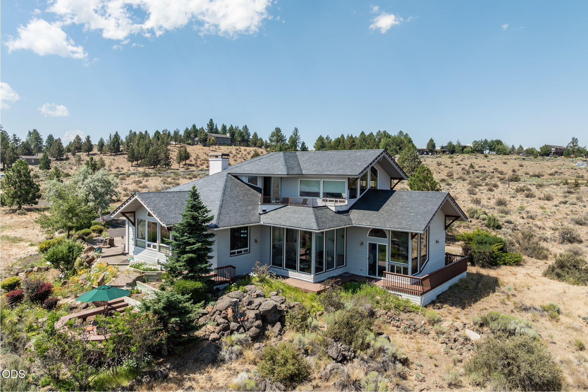 59641 Calgary Loop, Bend, OR 97702 — photo 2