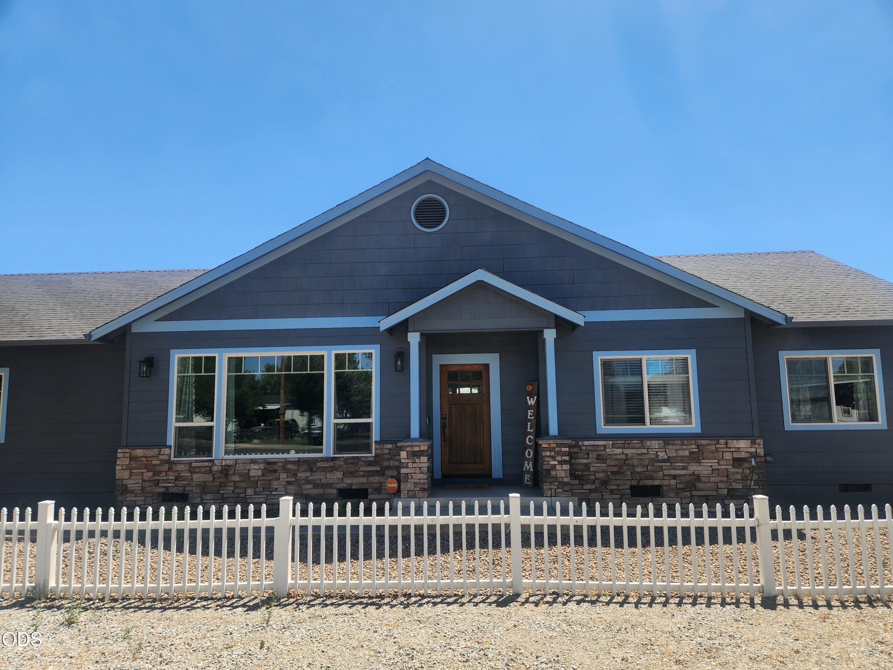 3806 Valley Meadows Drive — photo