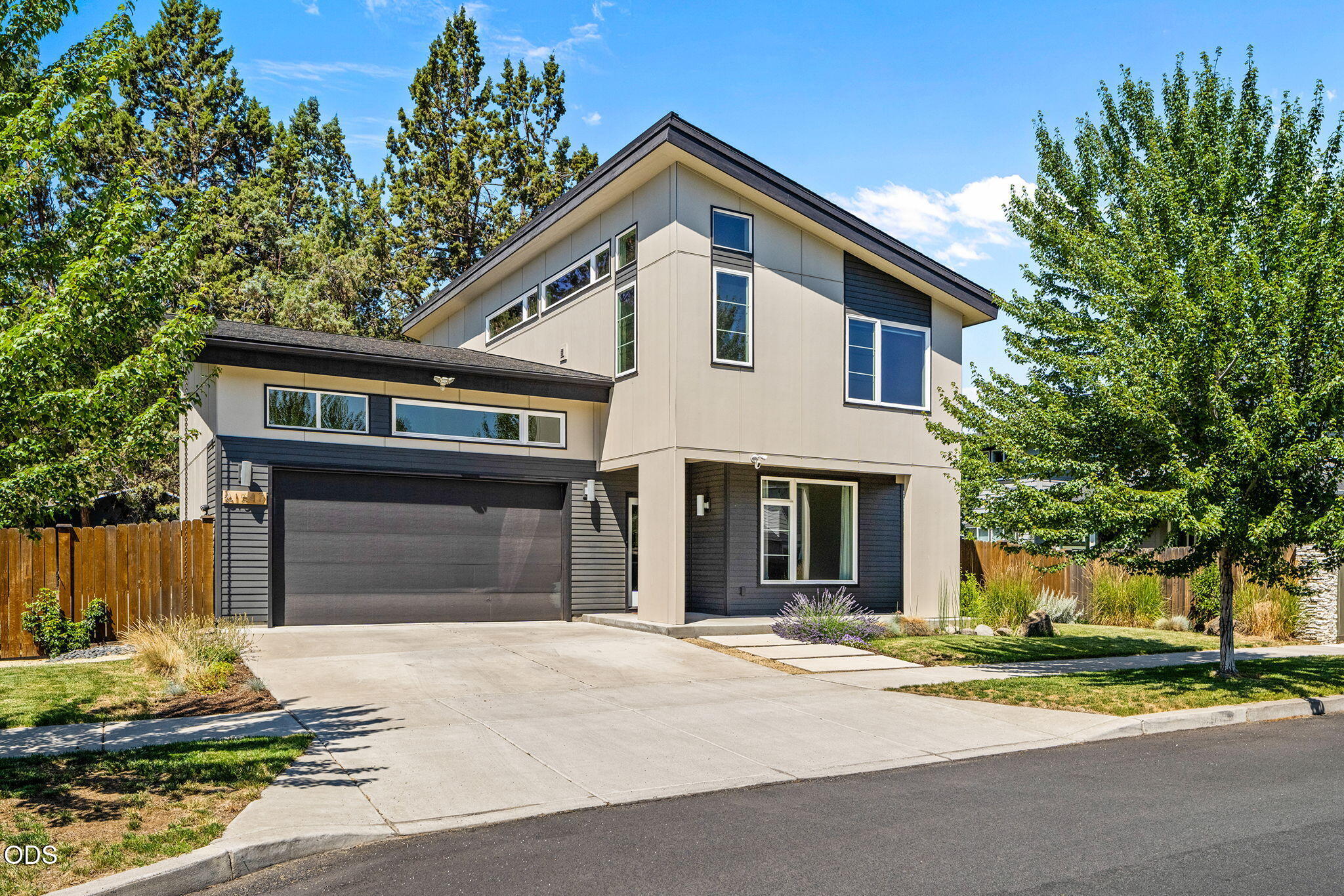 61547 SE Lincoln Lane — photo