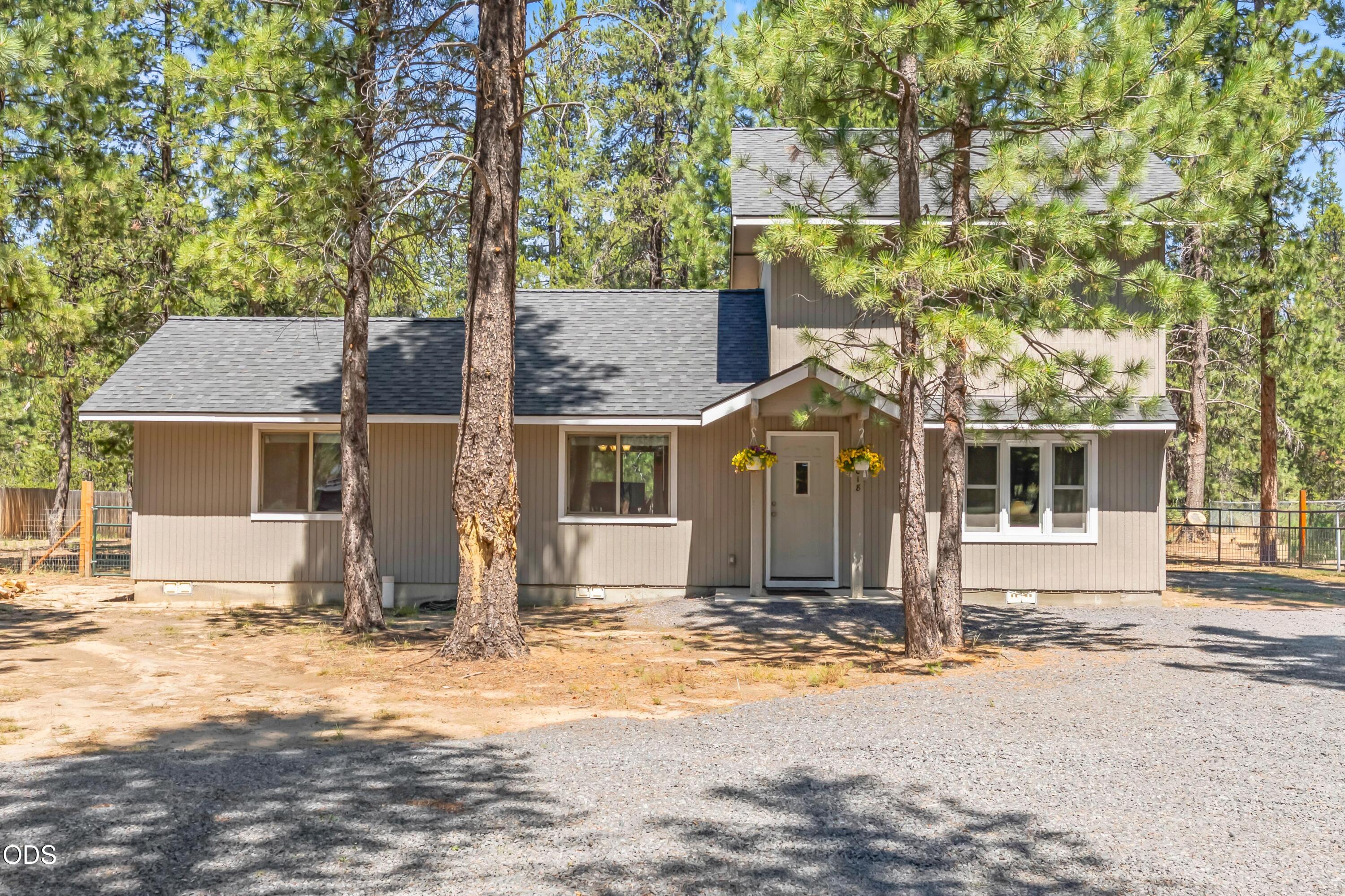 16018 Park Drive — photo