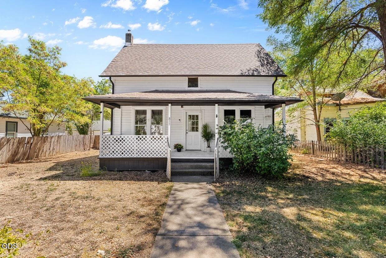 811 SW 4th Street — photo
