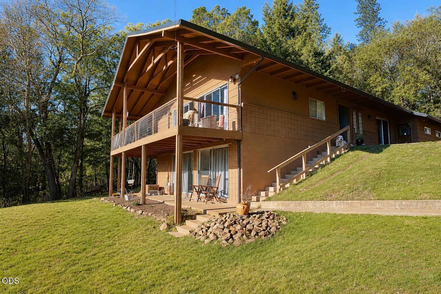 2595 E Evans Creek Road — photo