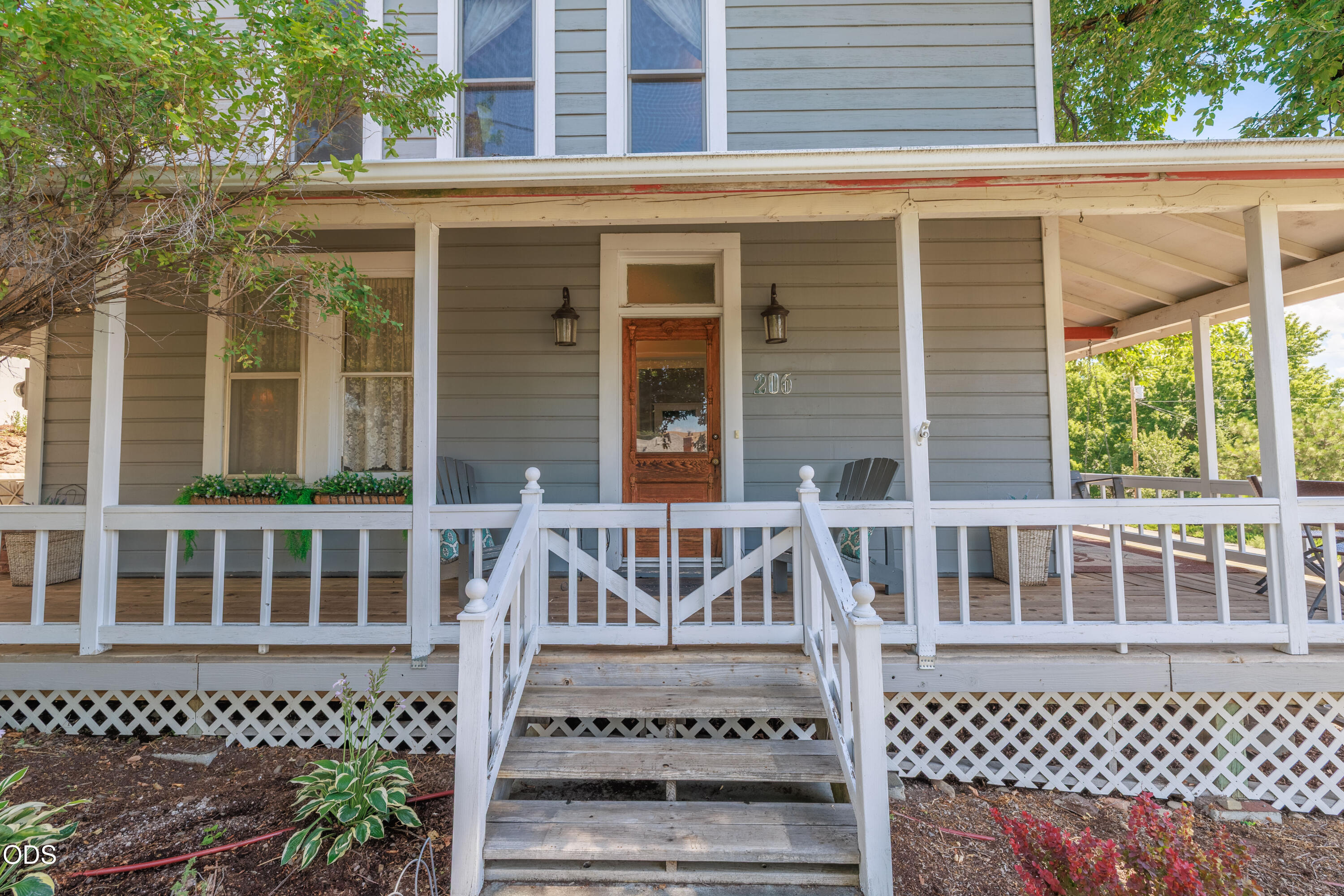206 E Front Street — photo