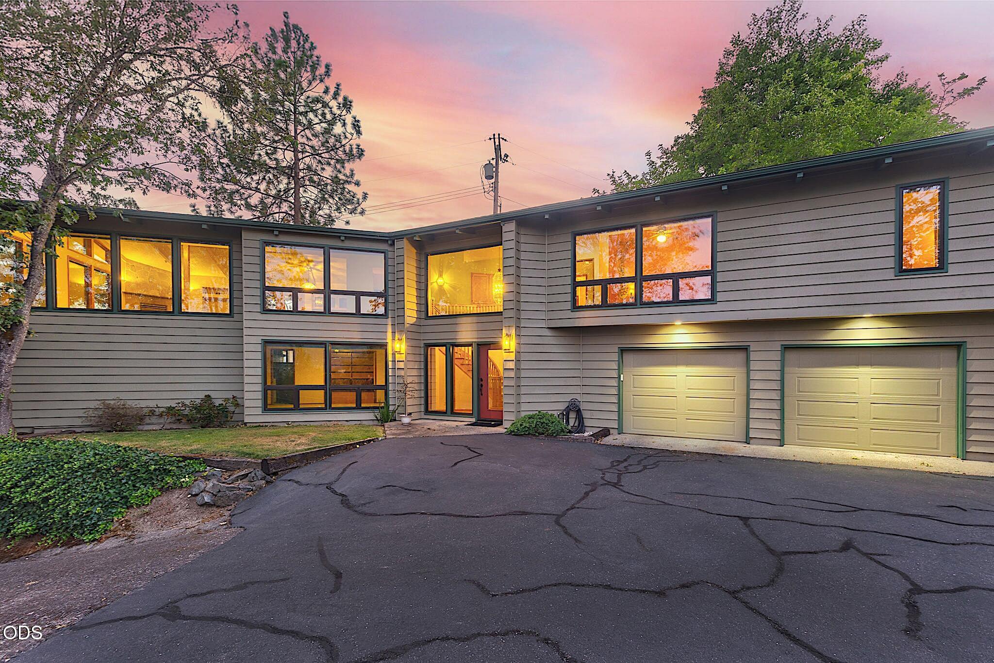 500 NW Woodson Drive — photo