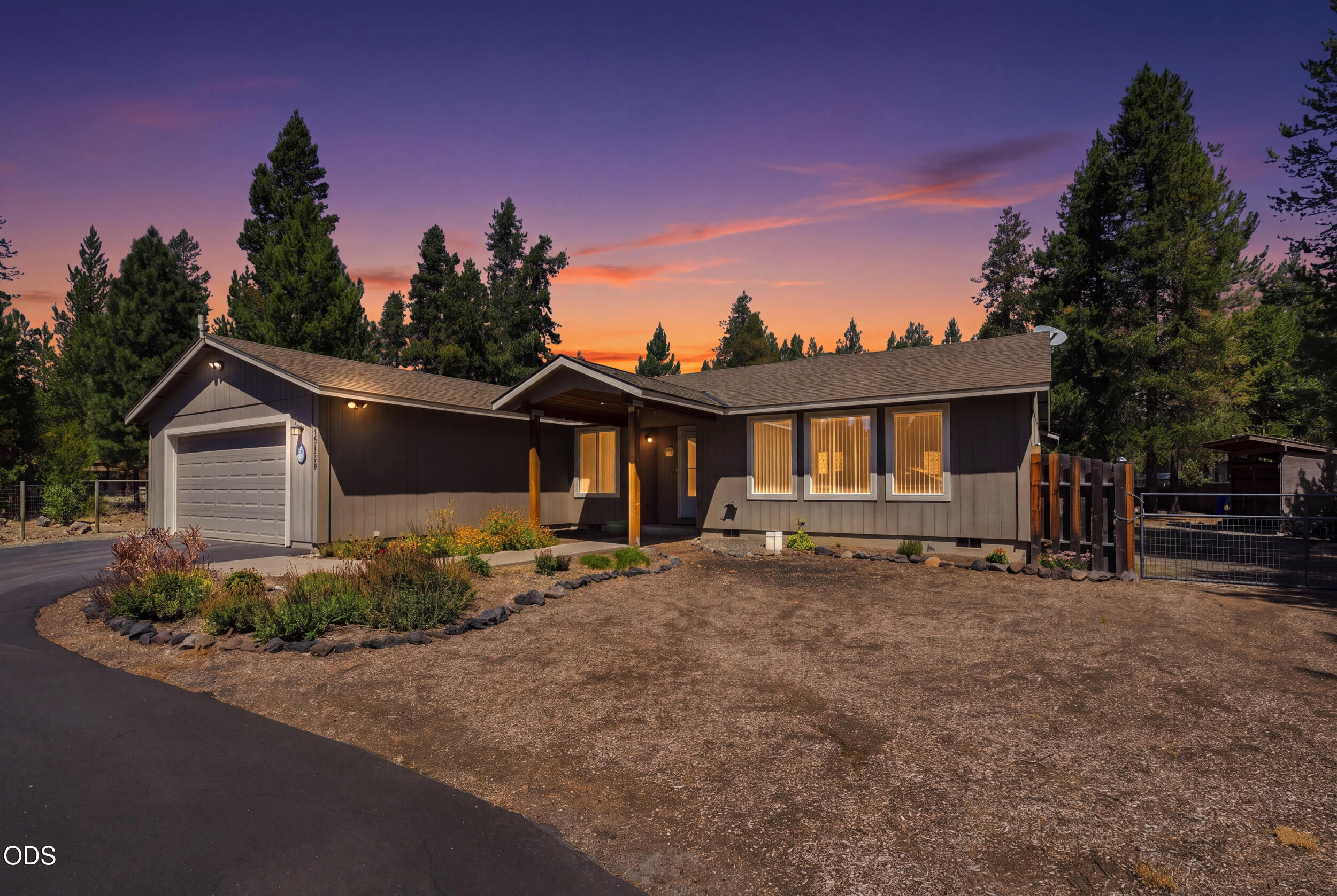16108 Leona Lane — photo