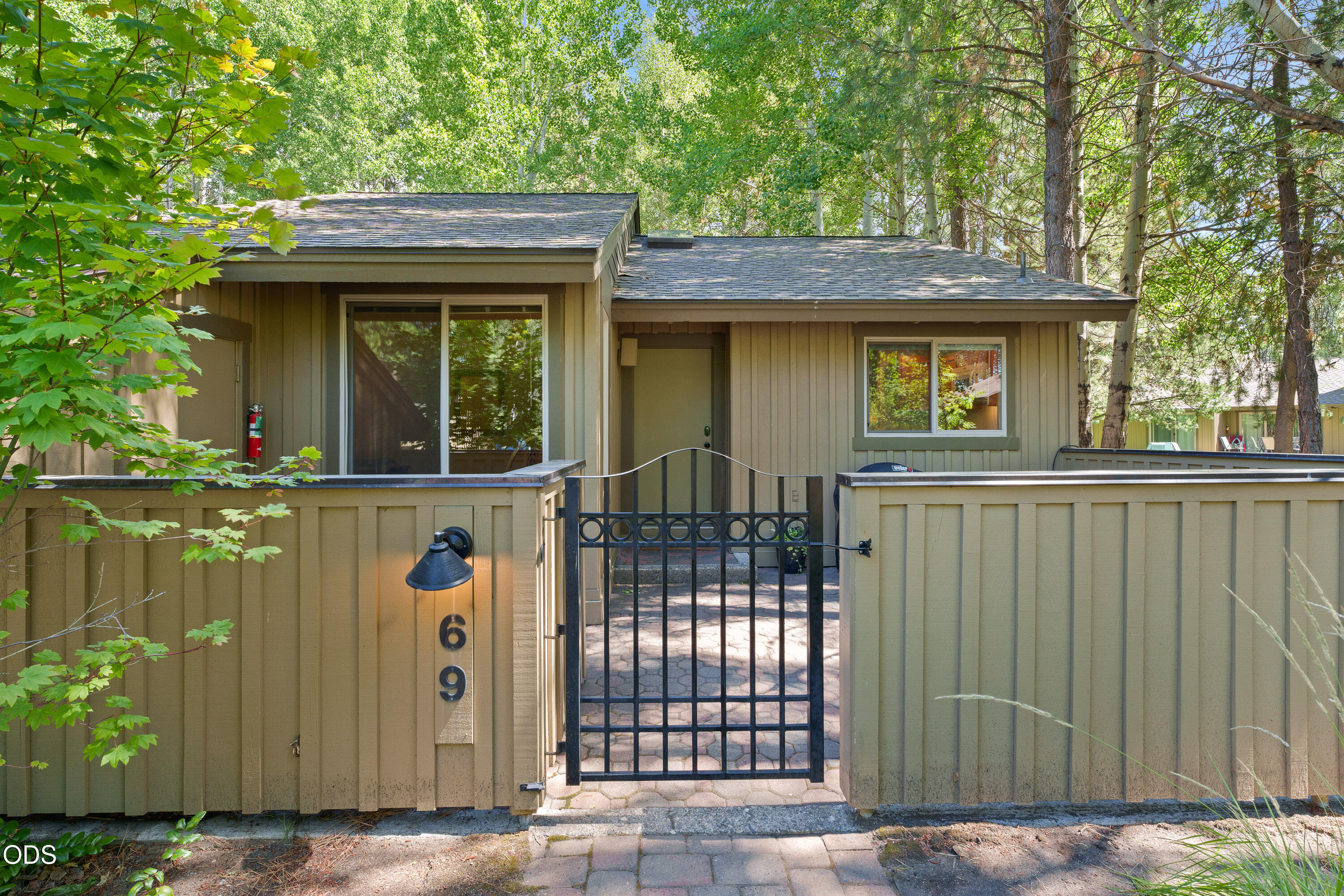 57369 Lake Aspen Court — photo