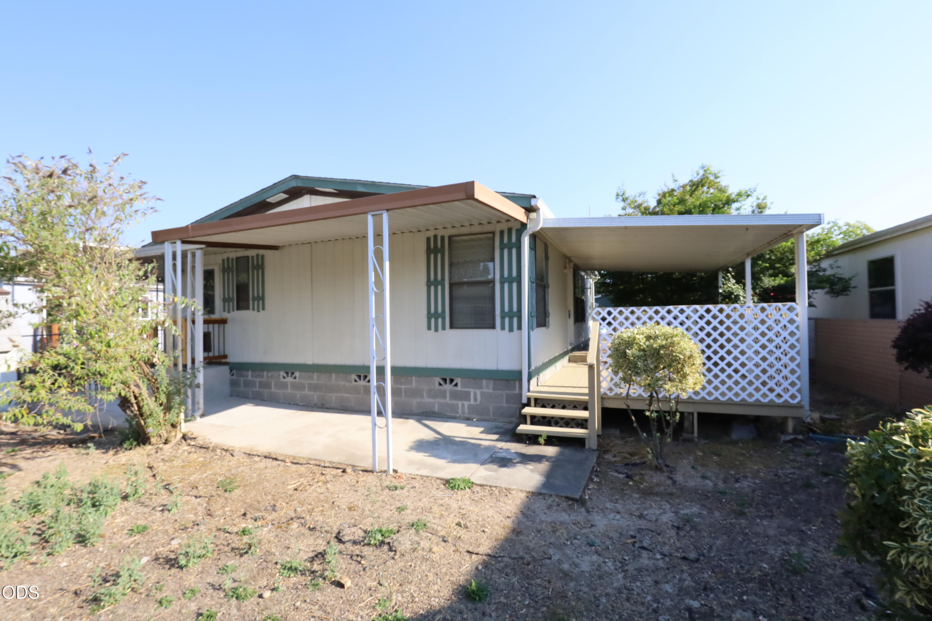 2118 SW Shane Way — photo