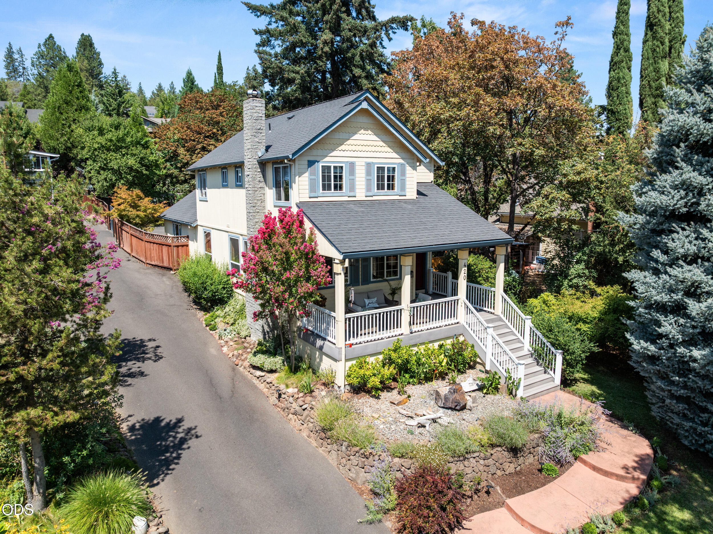 420 S Oregon Street — photo