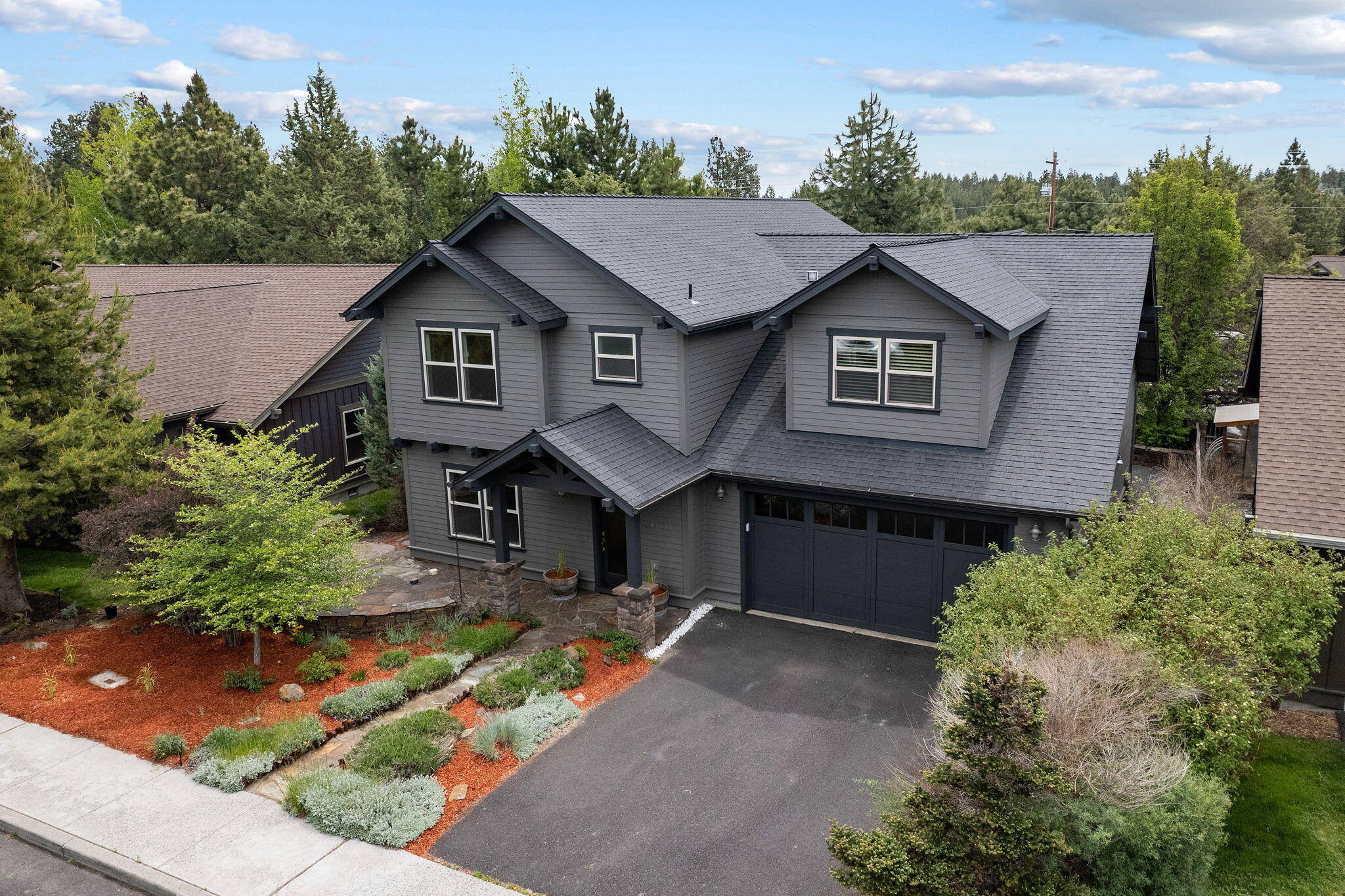 61438 Linton Loop, Bend, OR 97702 — photo 2