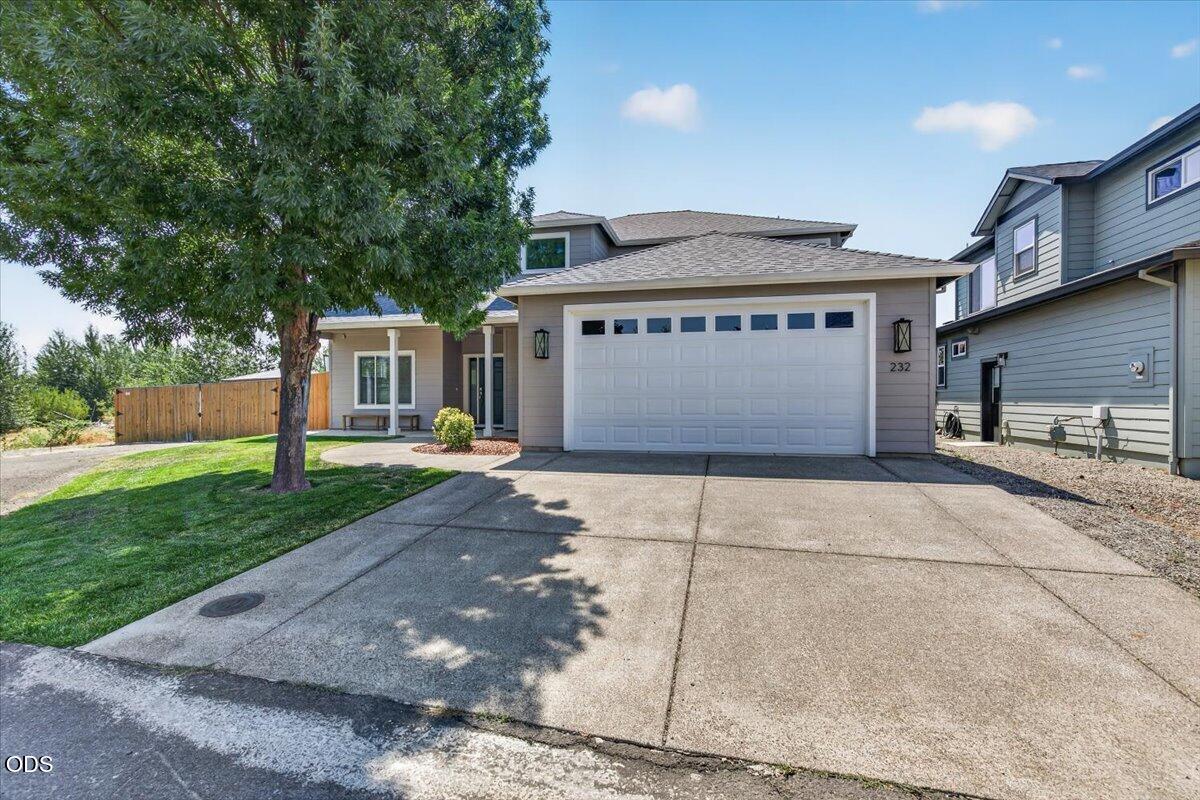 232 Willow Springs — photo