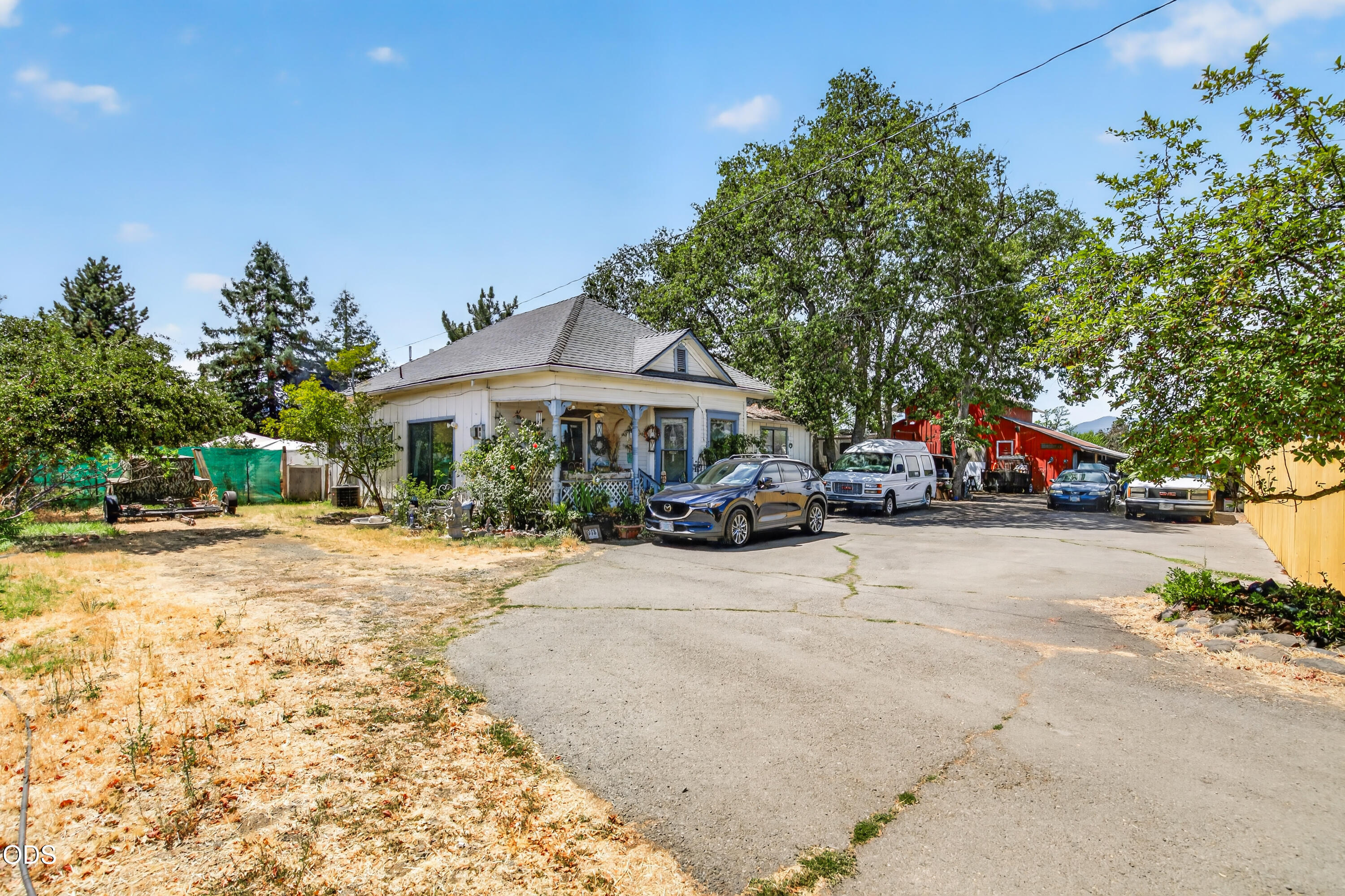 978 Cherry Street — photo