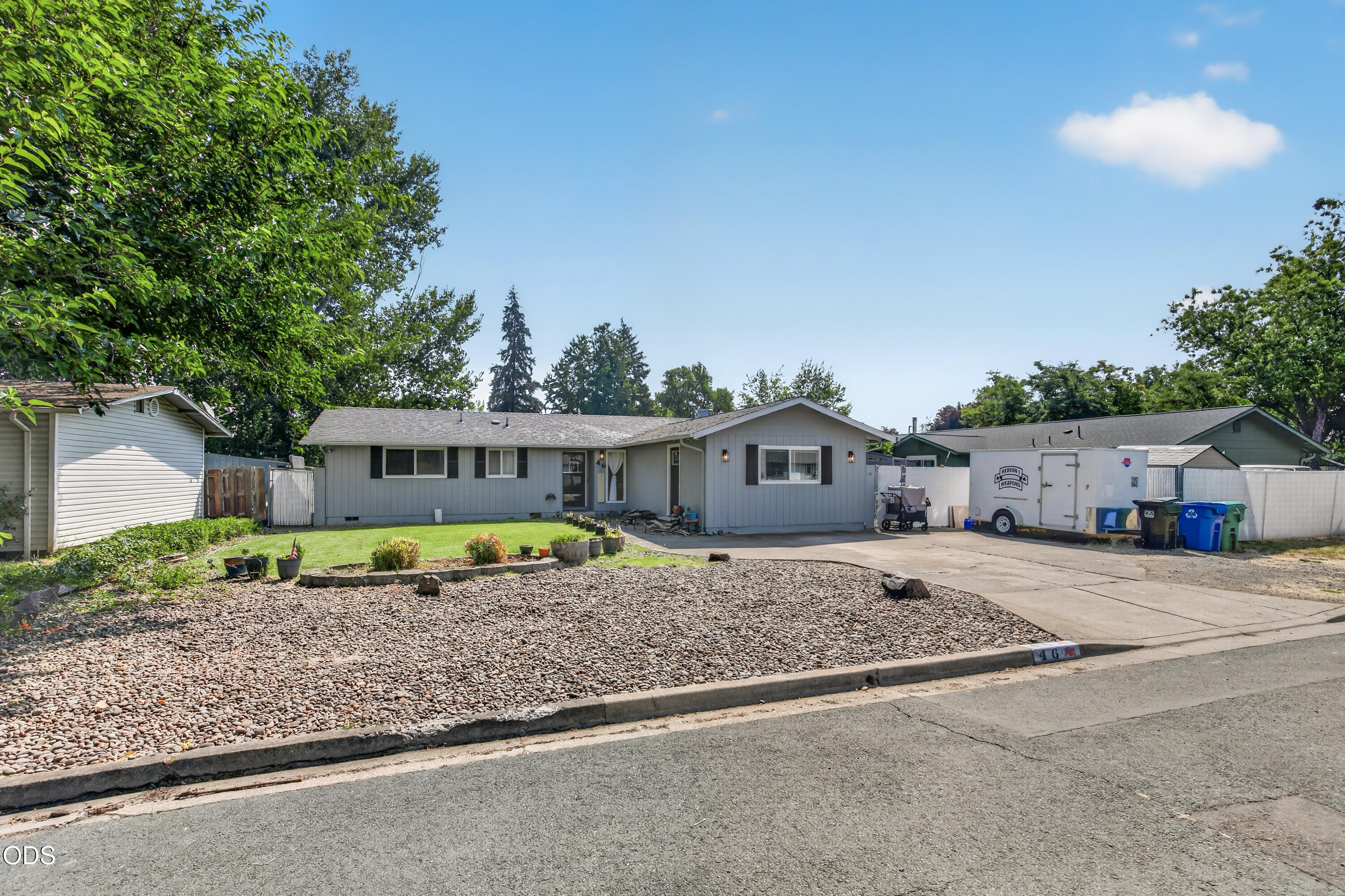 46 Tracy Avenue, Eagle Point, OR 97524 — photo 2