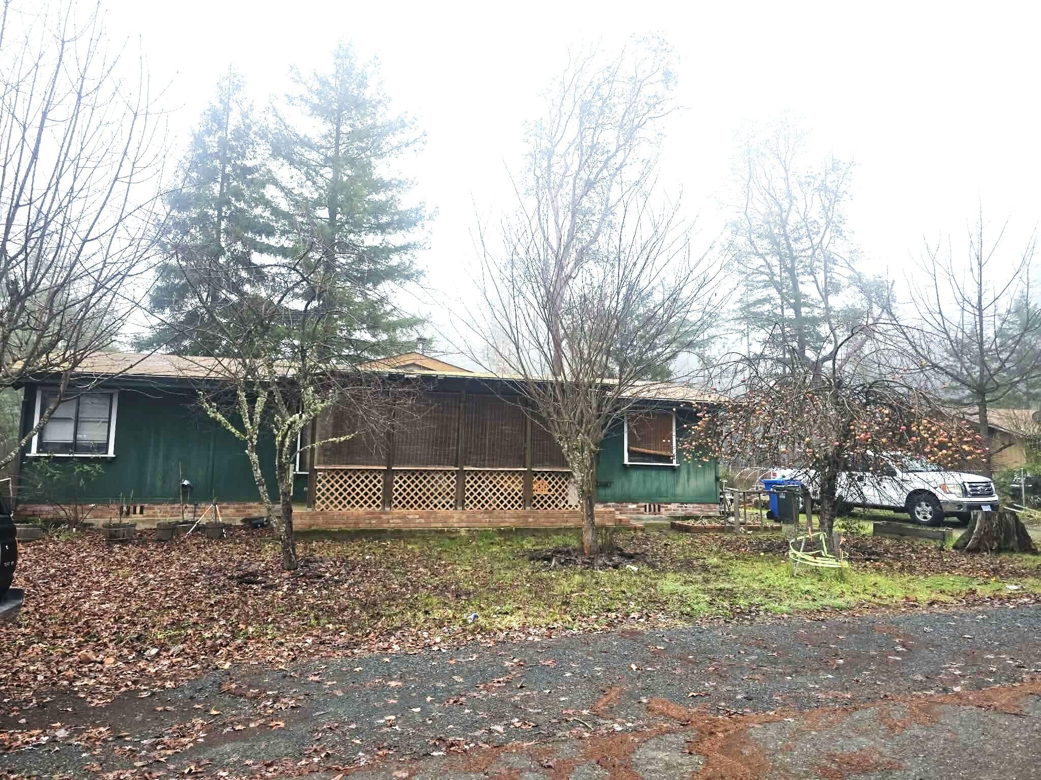637 Frederick Court — photo
