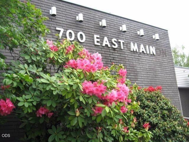 700 E Main Street, 102 — photo