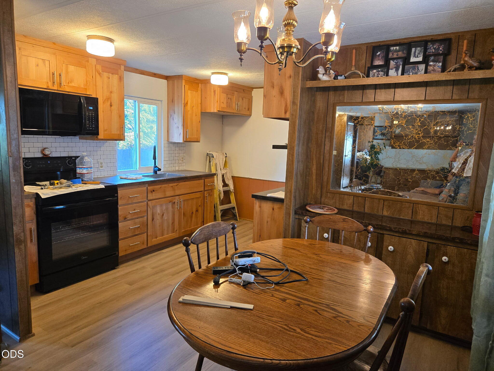 515 E Main Street, Rogue River, OR 97537 — photo 2