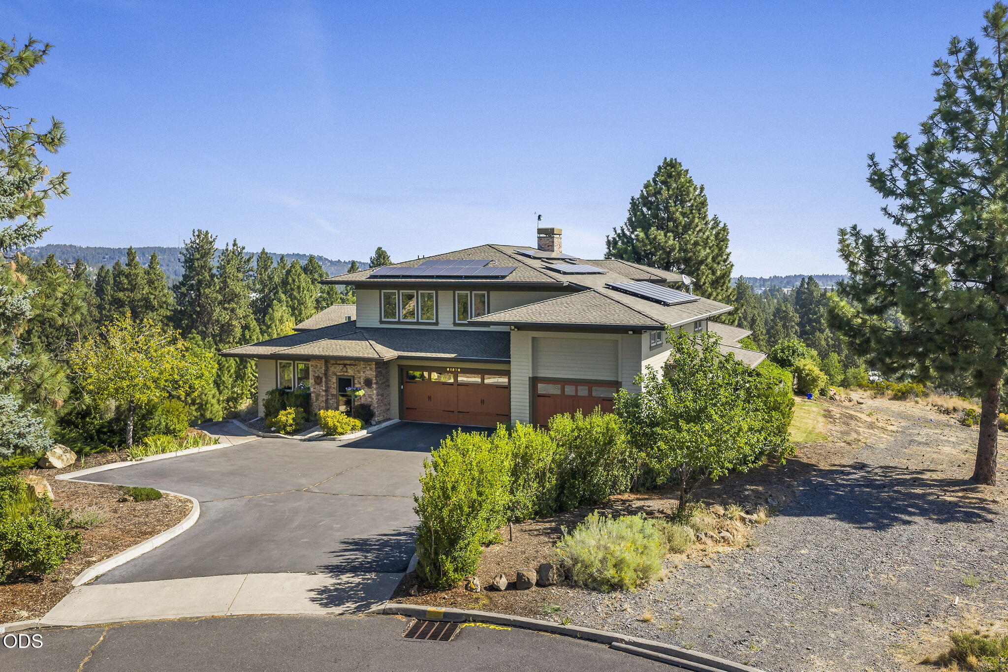 61576 SW Longview Street — photo