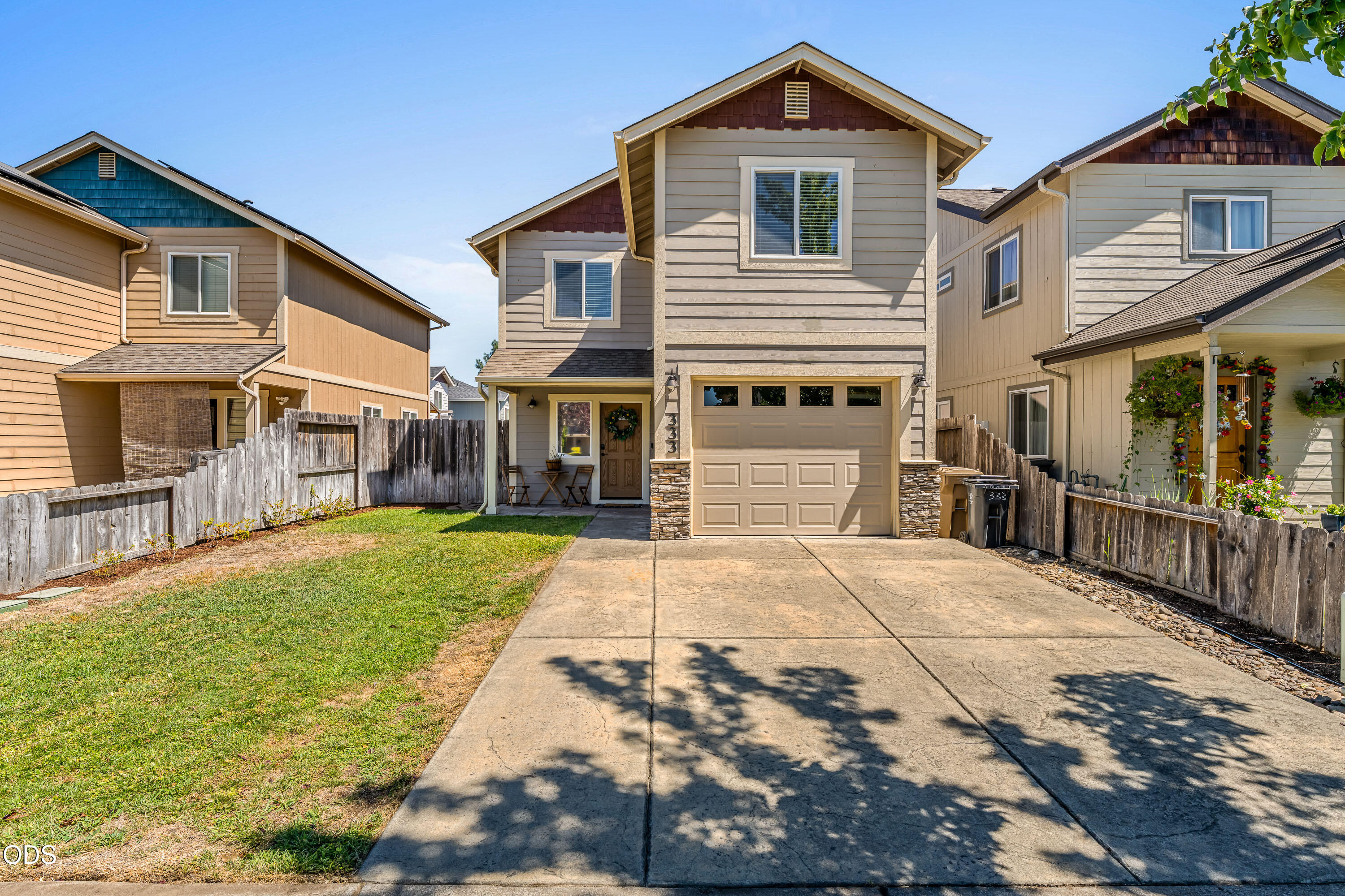 333 SW Bayou Place — photo