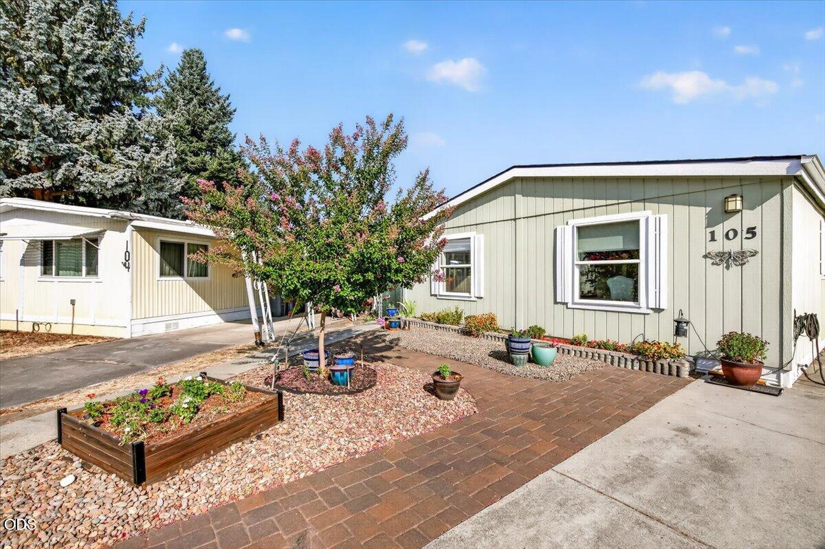 3431 S Pacific Highway, Spc 105 — photo