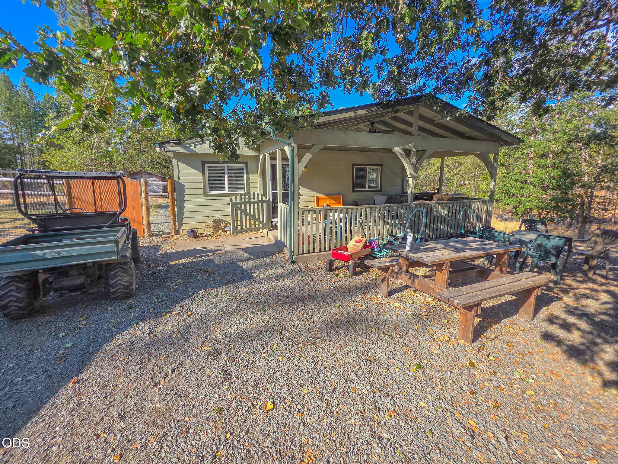 3757 Russell Road — photo