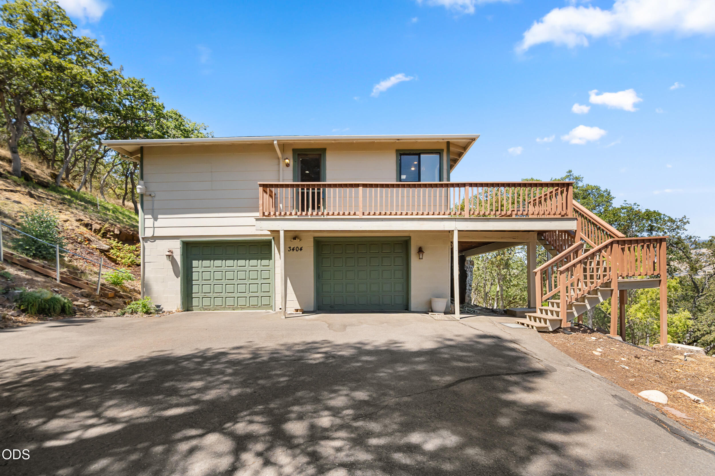 3404 Siskiyou Boulevard — photo