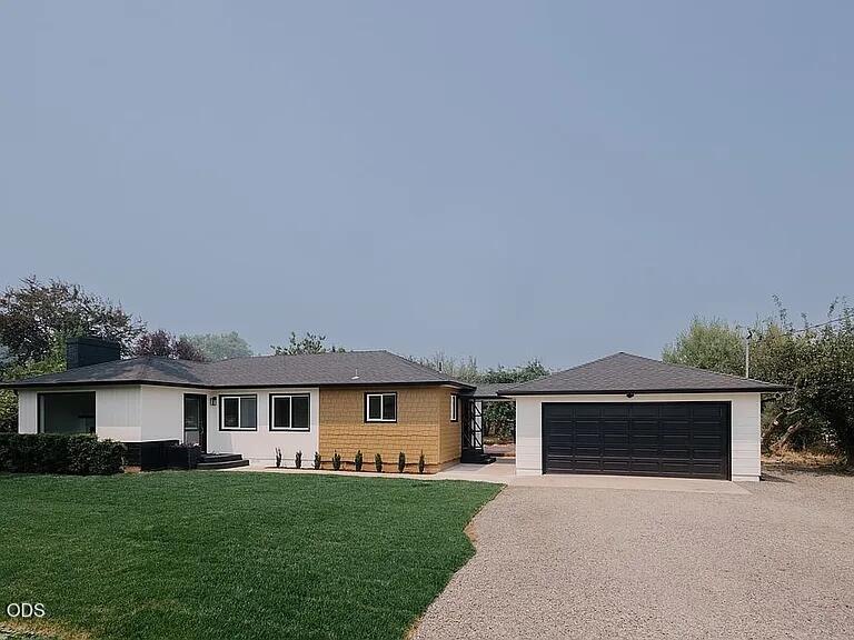 3842 W Main Street — photo