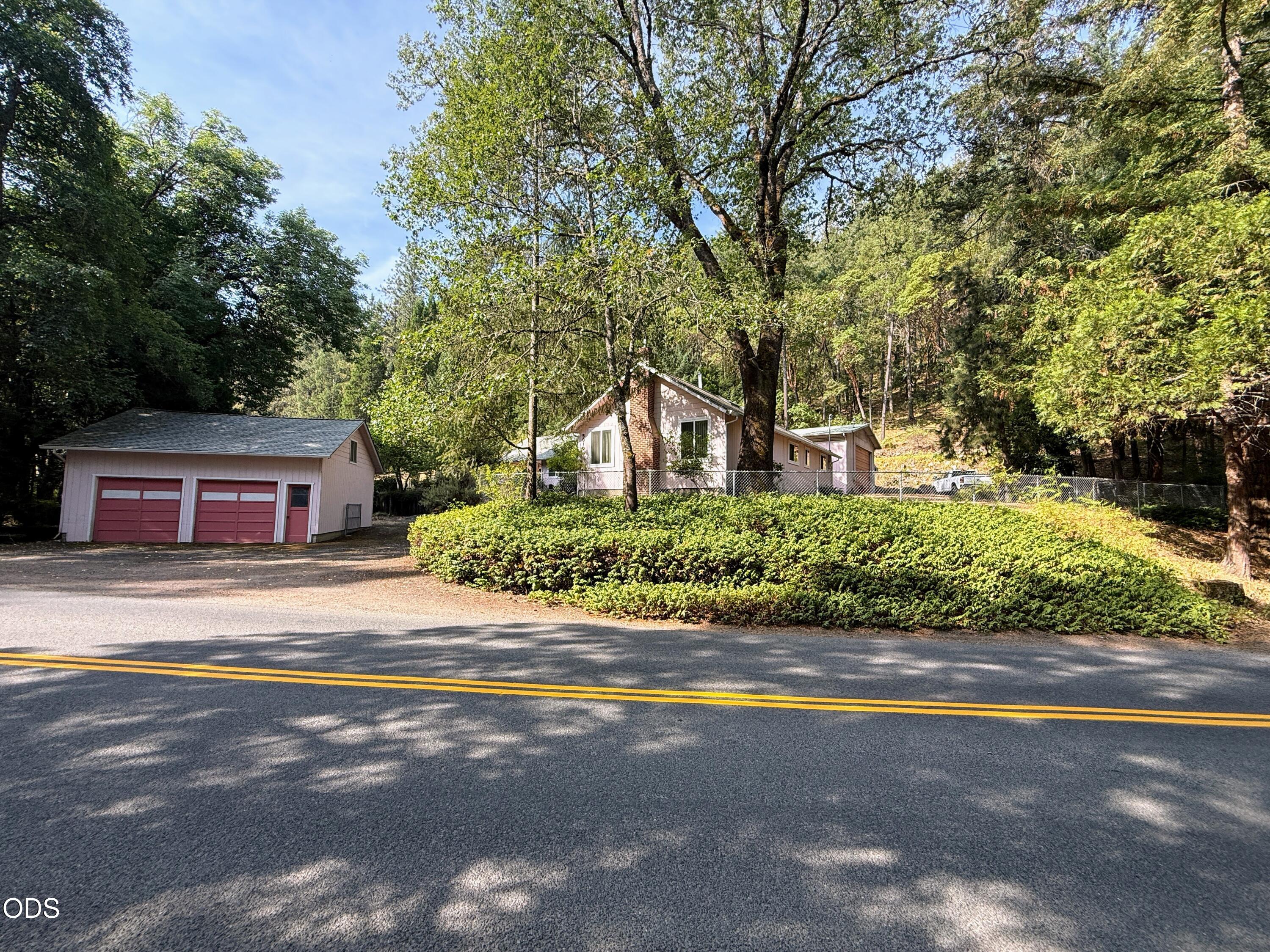 5010 Griffin Creek Road — photo