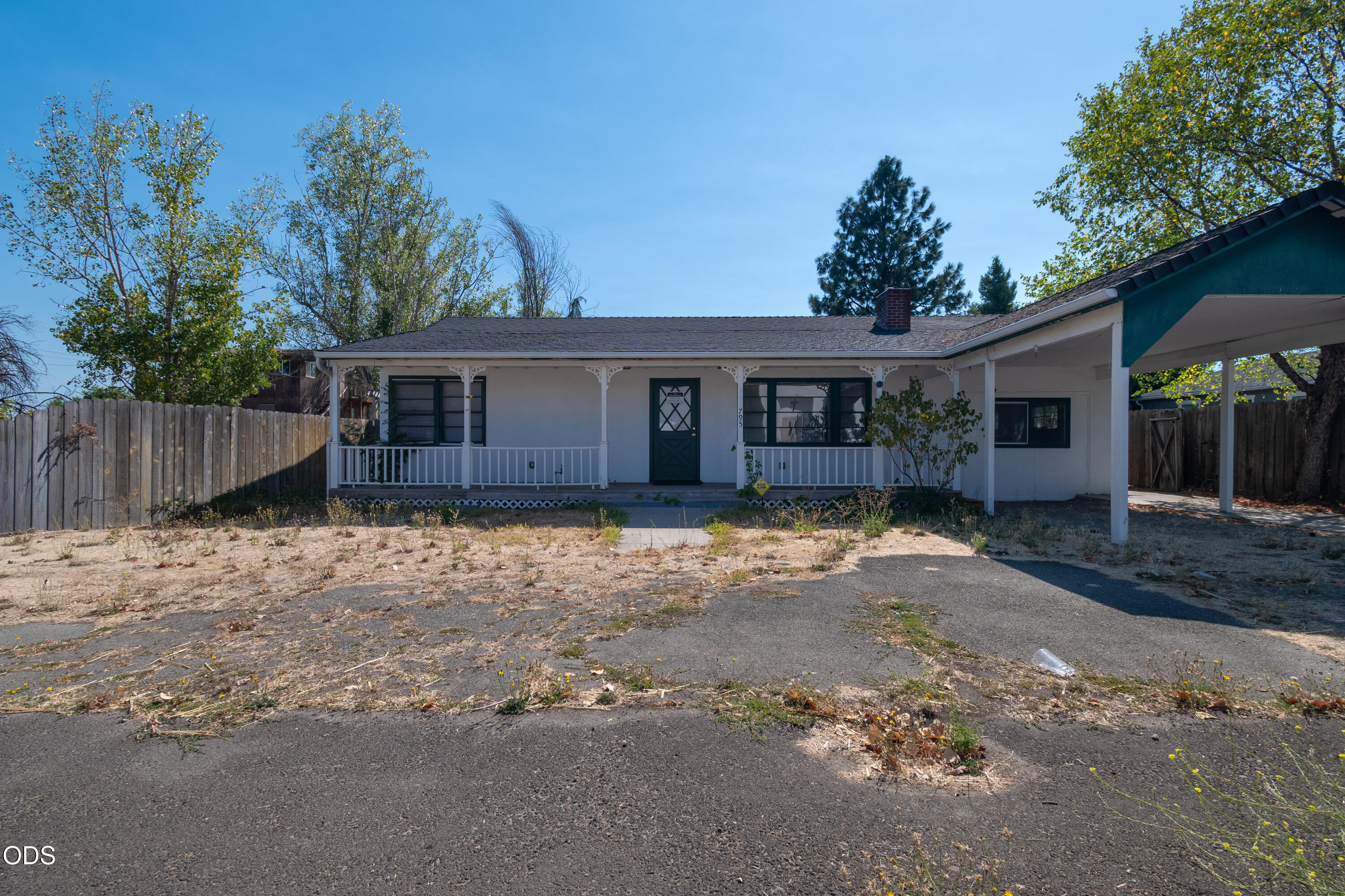 795 Lozier Lane — photo
