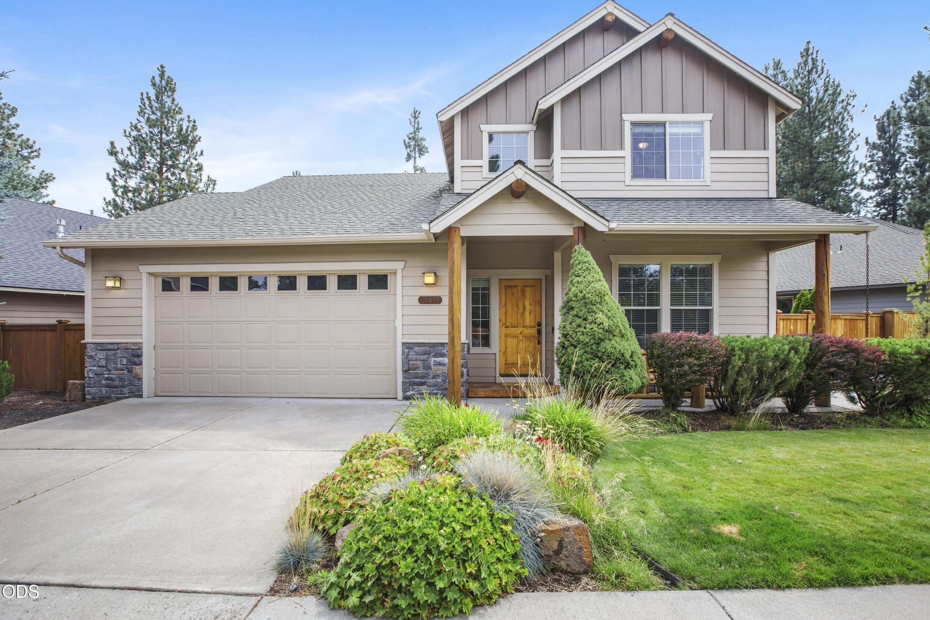 60814 Sawtooth Mountain Lane — photo