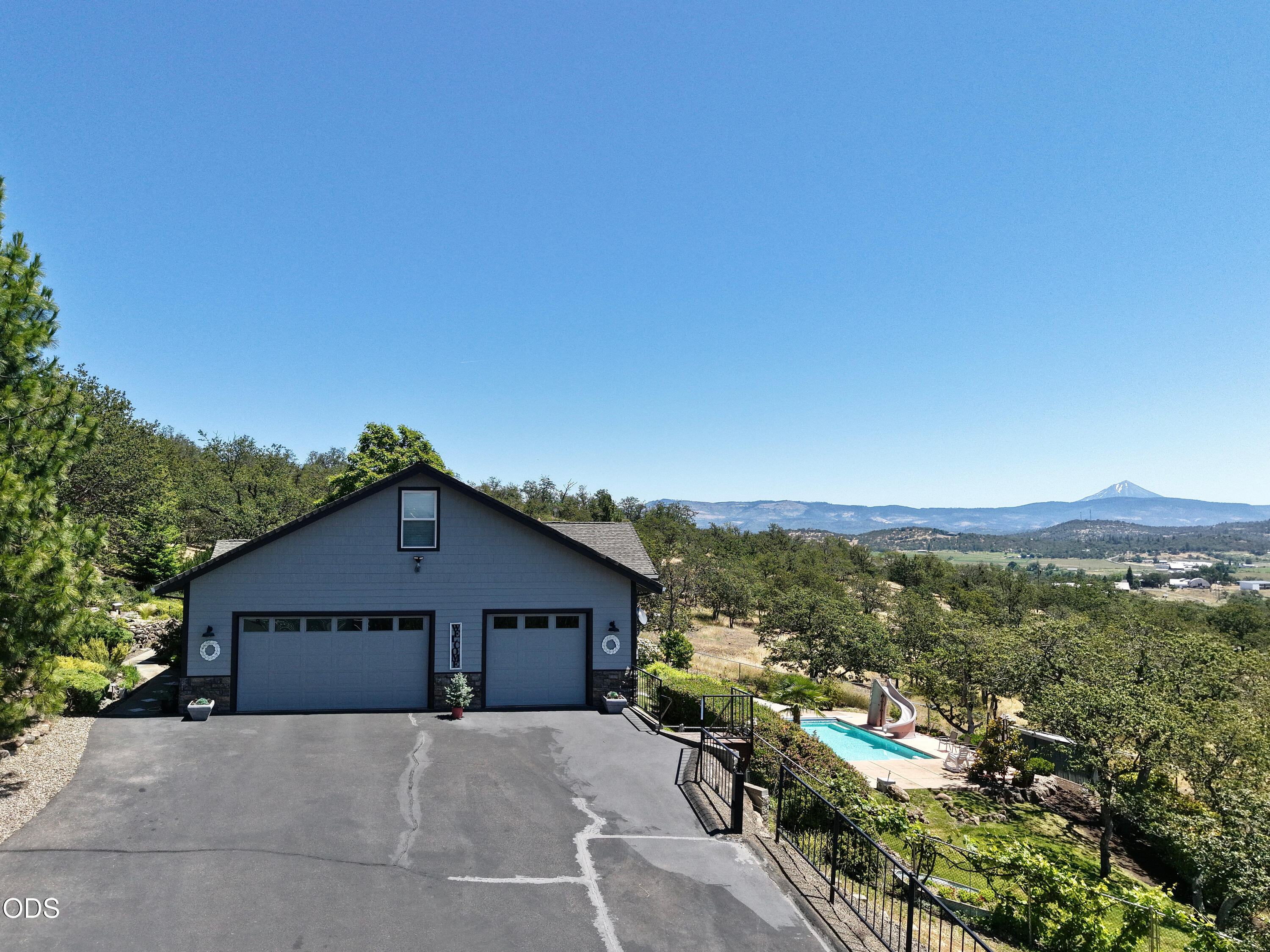 2089 Riley Road, Eagle Point, OR 97524 — photo 3