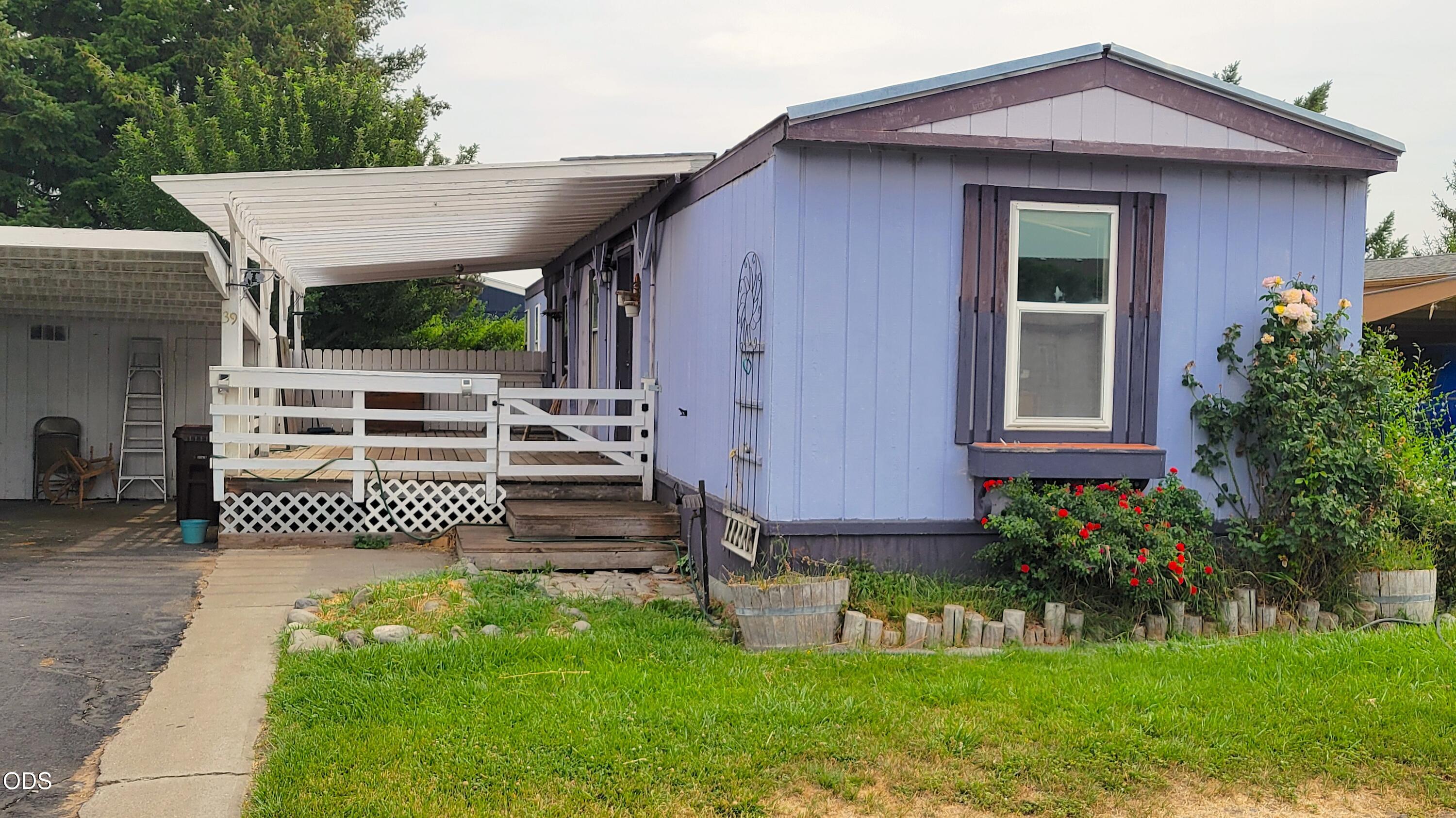 185 NW Harwood Avenue, Spc 39 — photo