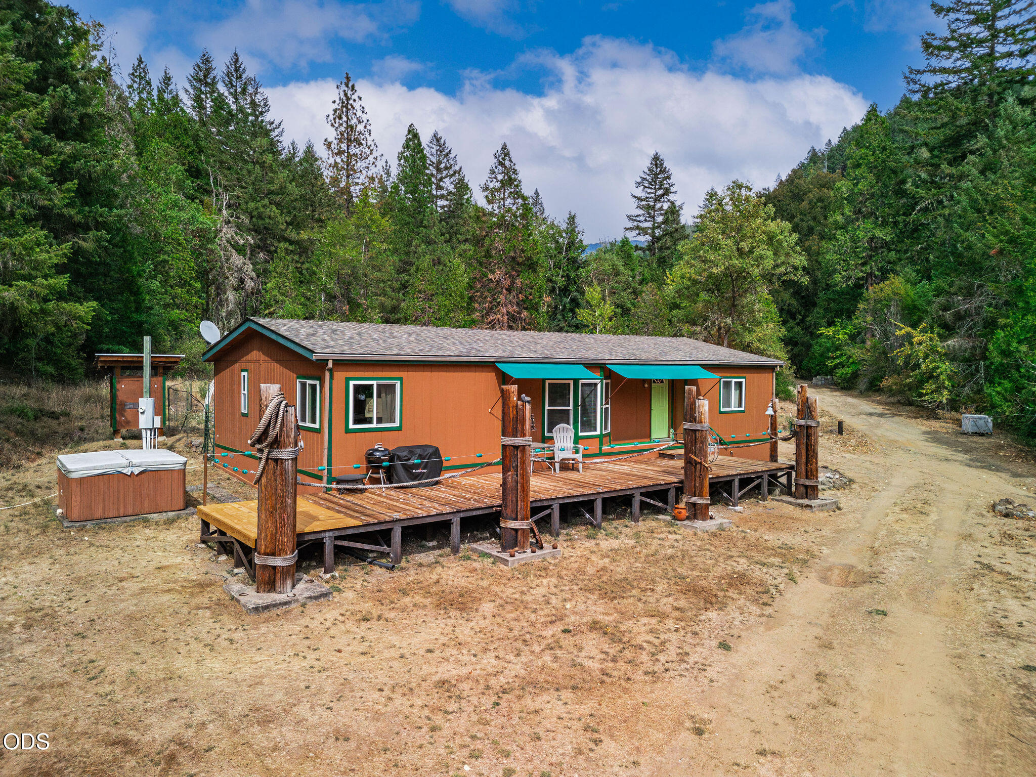 4315 Coyote Creek Road — photo