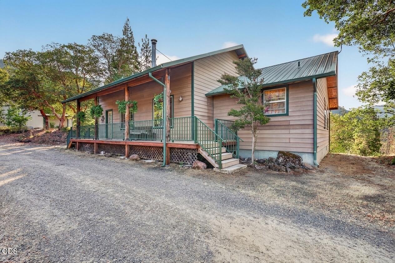 10001 E Antelope Road, Eagle Point, OR 97524 — photo 3