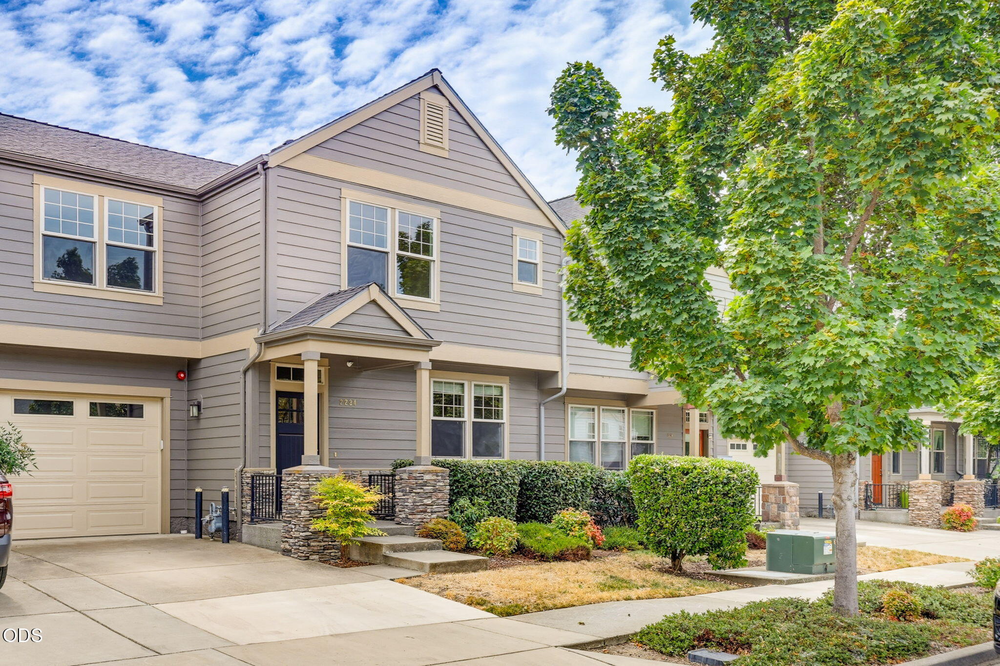 2234 Dollarhide Way — photo
