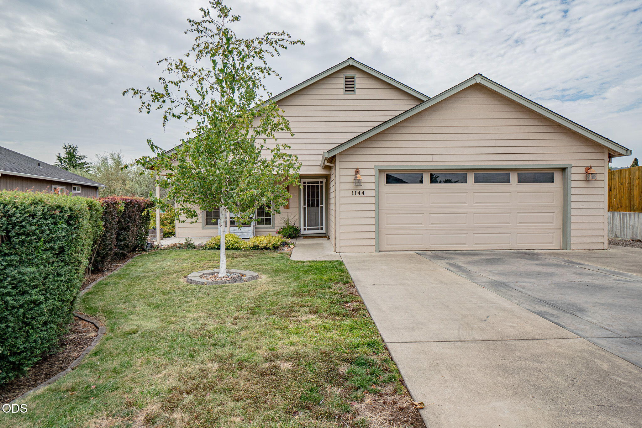 1144 Highlands Drive — photo